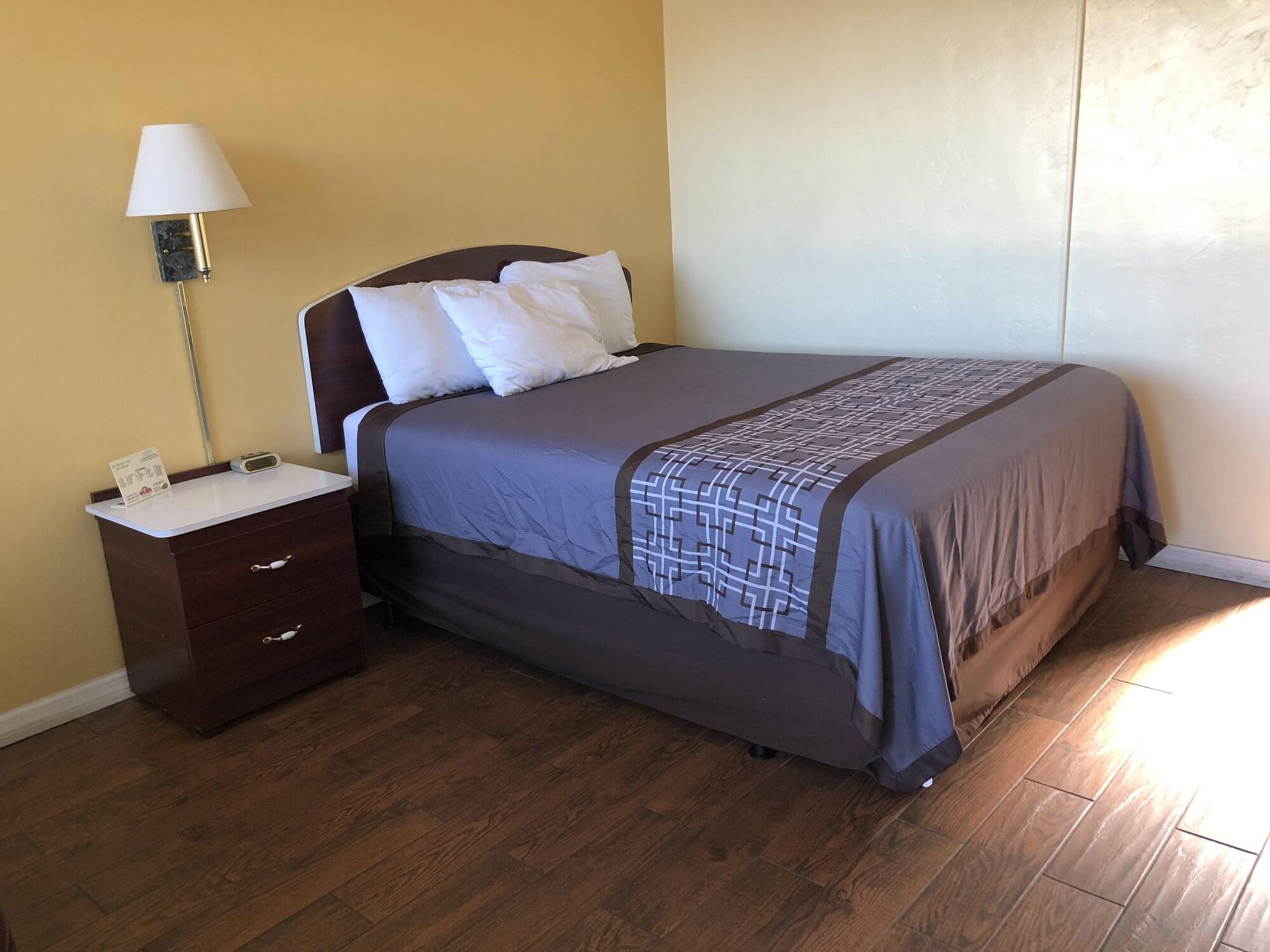 Varios Economy Inn