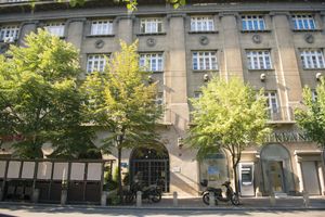 Alojamiento - City Nest Modern & Cozy Suites