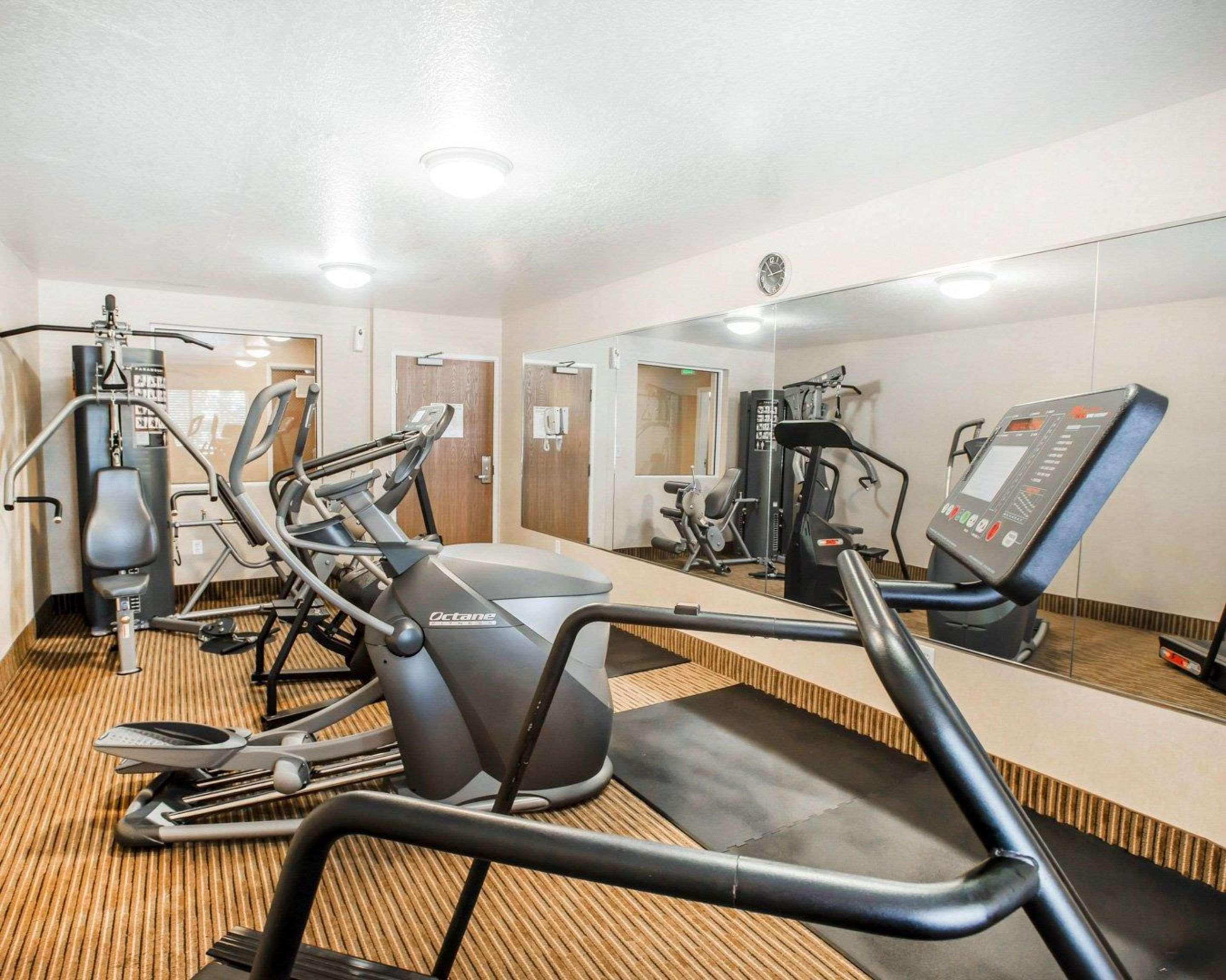 Instalaciones Recreativas Quality Inn & Suites Denver International Airport