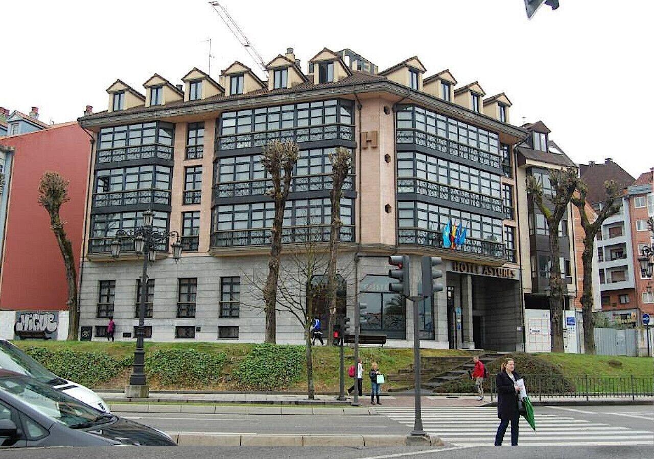 Varios Hotel Astures