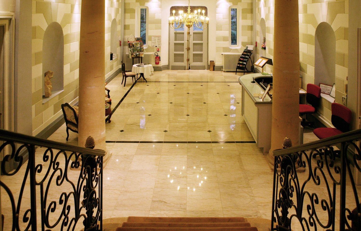 Vista Lobby Manoir de Bellerive