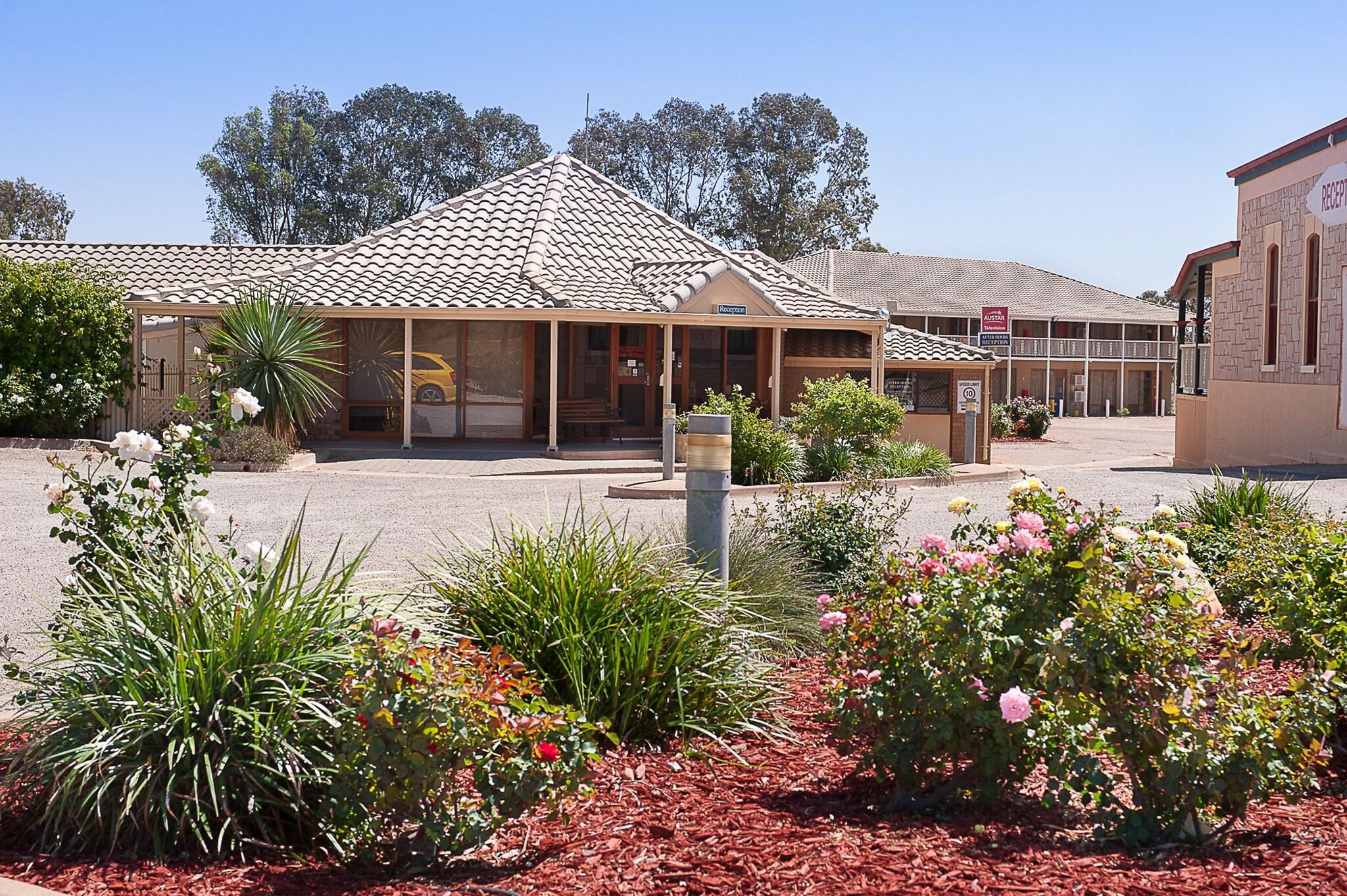 Vista Exterior The Standpipe Golf Motor Inn