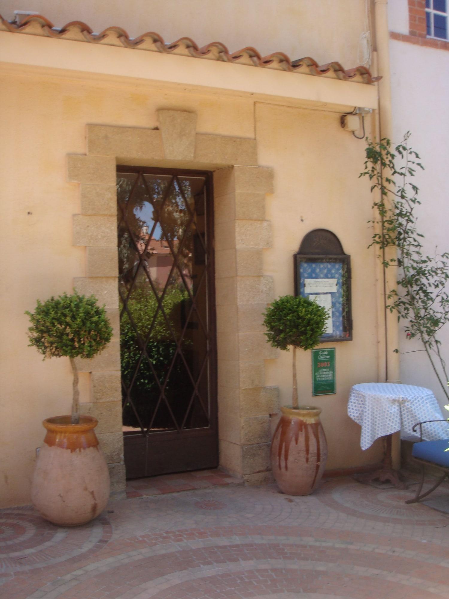 Varios L'Auberge des Glycines