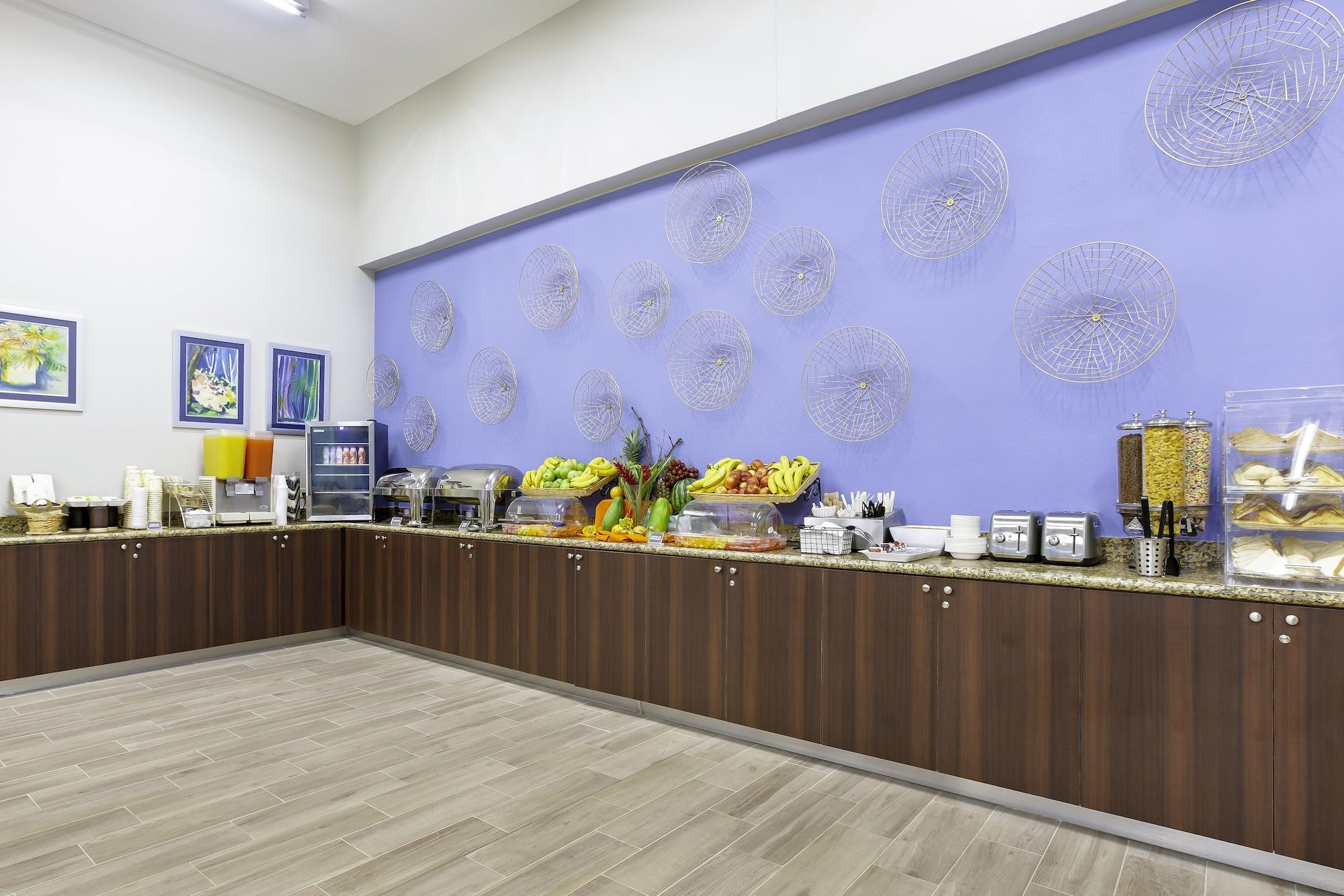 Restaurant Irazu Hotel & Studios