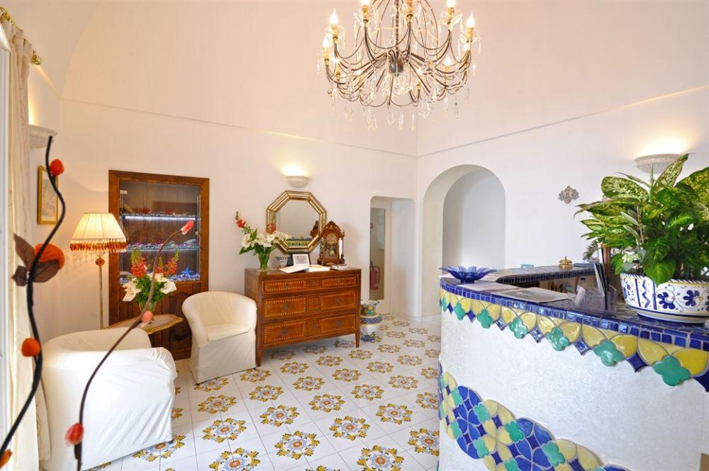 Varios Palazzo Talamo