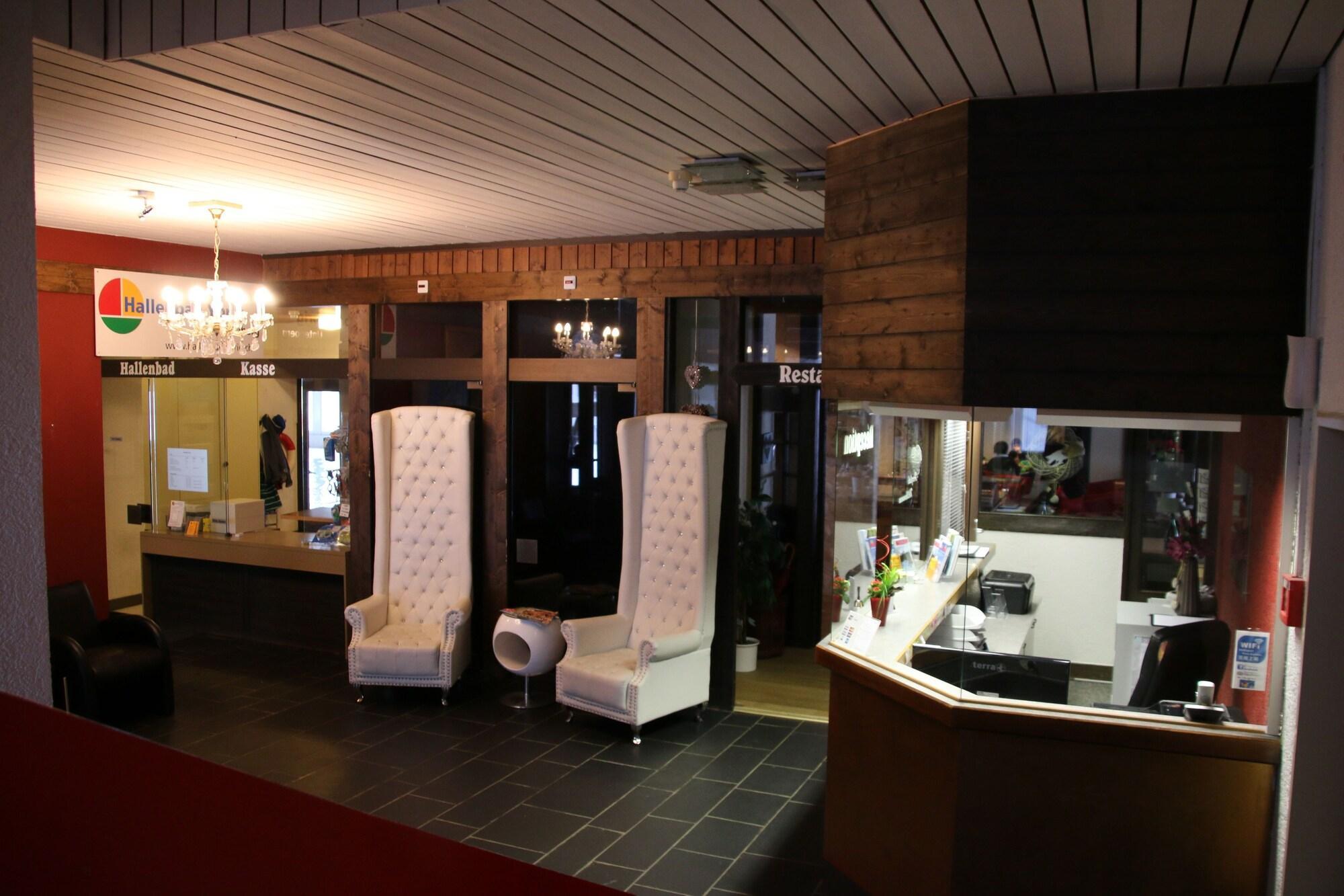 Vista Lobby Minster Hotel