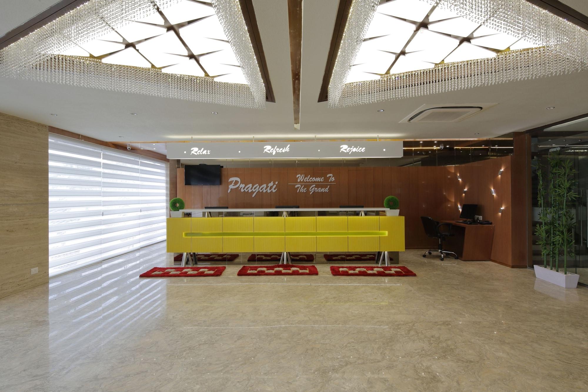 Vista Lobby Hotel Pragati The Grand