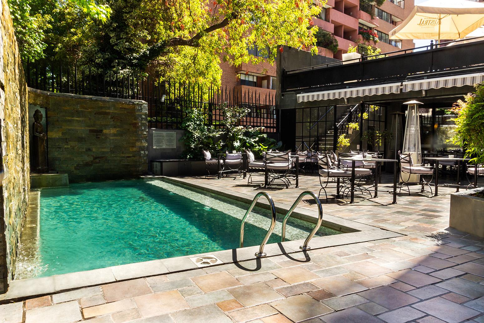 Vista Piscina Wyndham Garden Santiago Kennedy