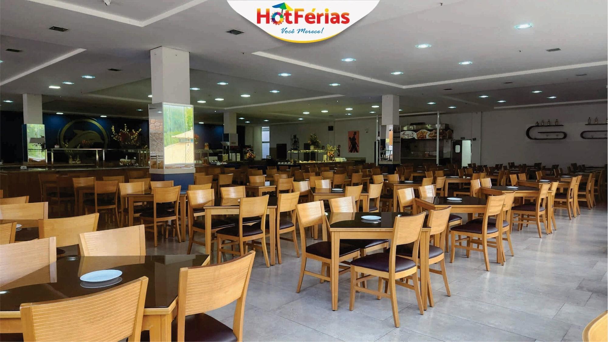 Restaurant Golden Dolphin Express - HotFérias