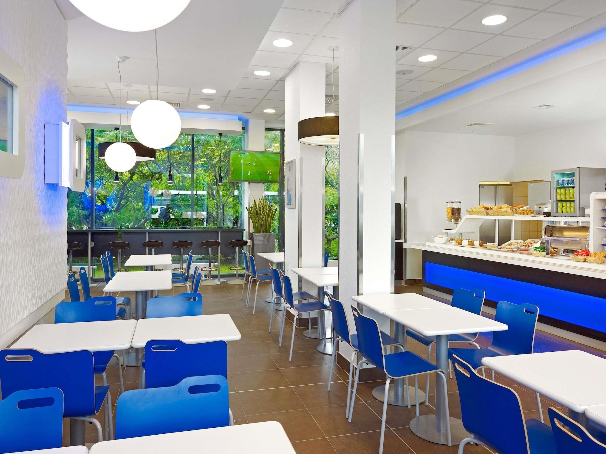 Varios Ibis Budget Madrid Vallecas