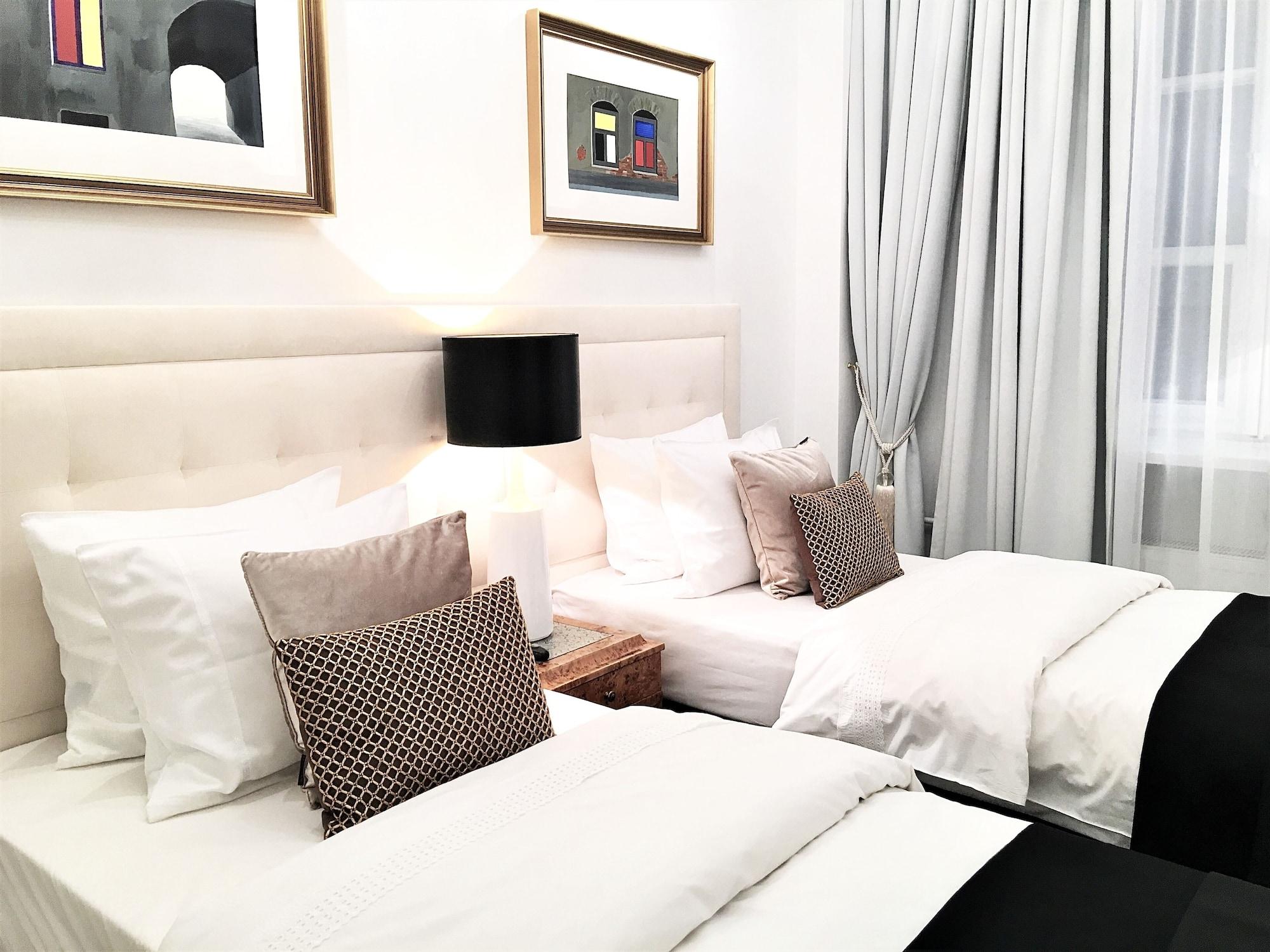 Comodidades del Alojamiento MONDRIAN Luxury Suites UNESCO Old Town