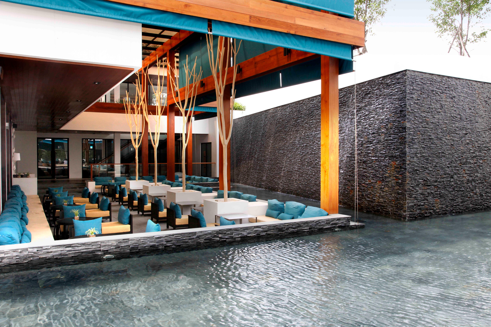 Vista Exterior Nap Patong