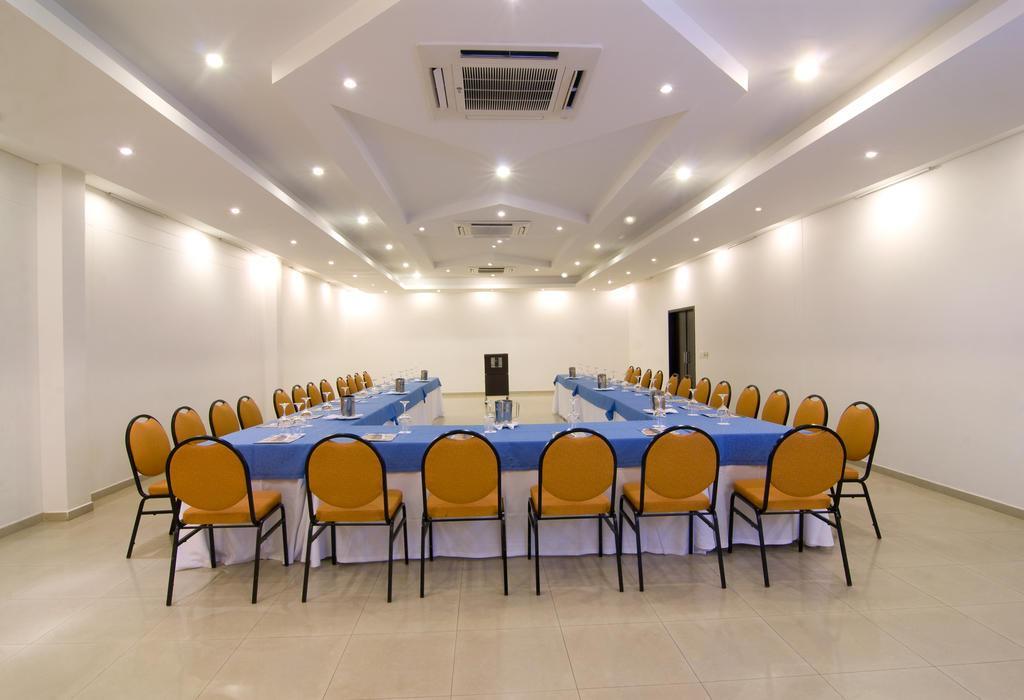 Sala de Reuniones Hotel Millenium
