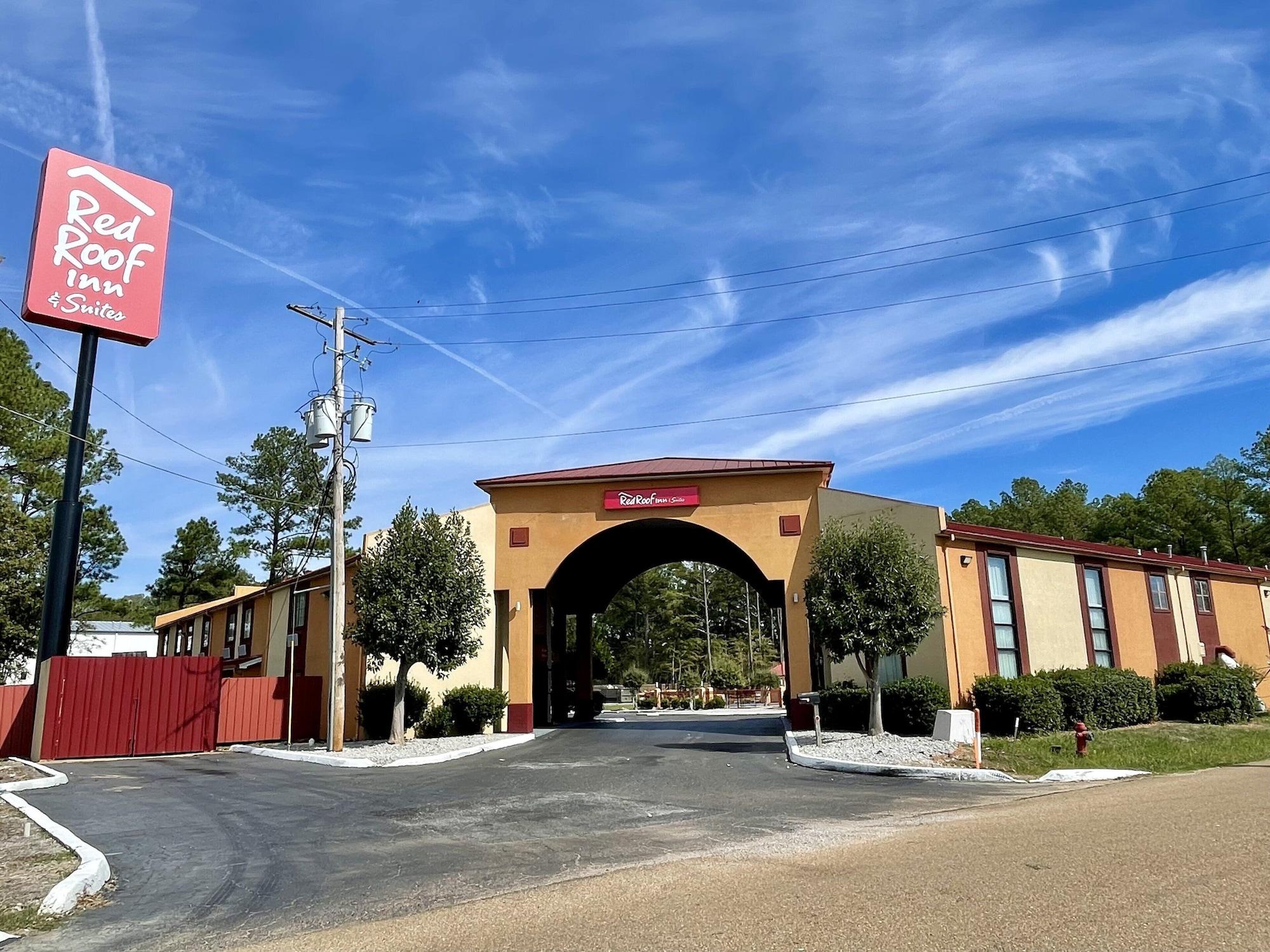 Vista Exterior Red Roof Inn & Suites Jackson - Richland