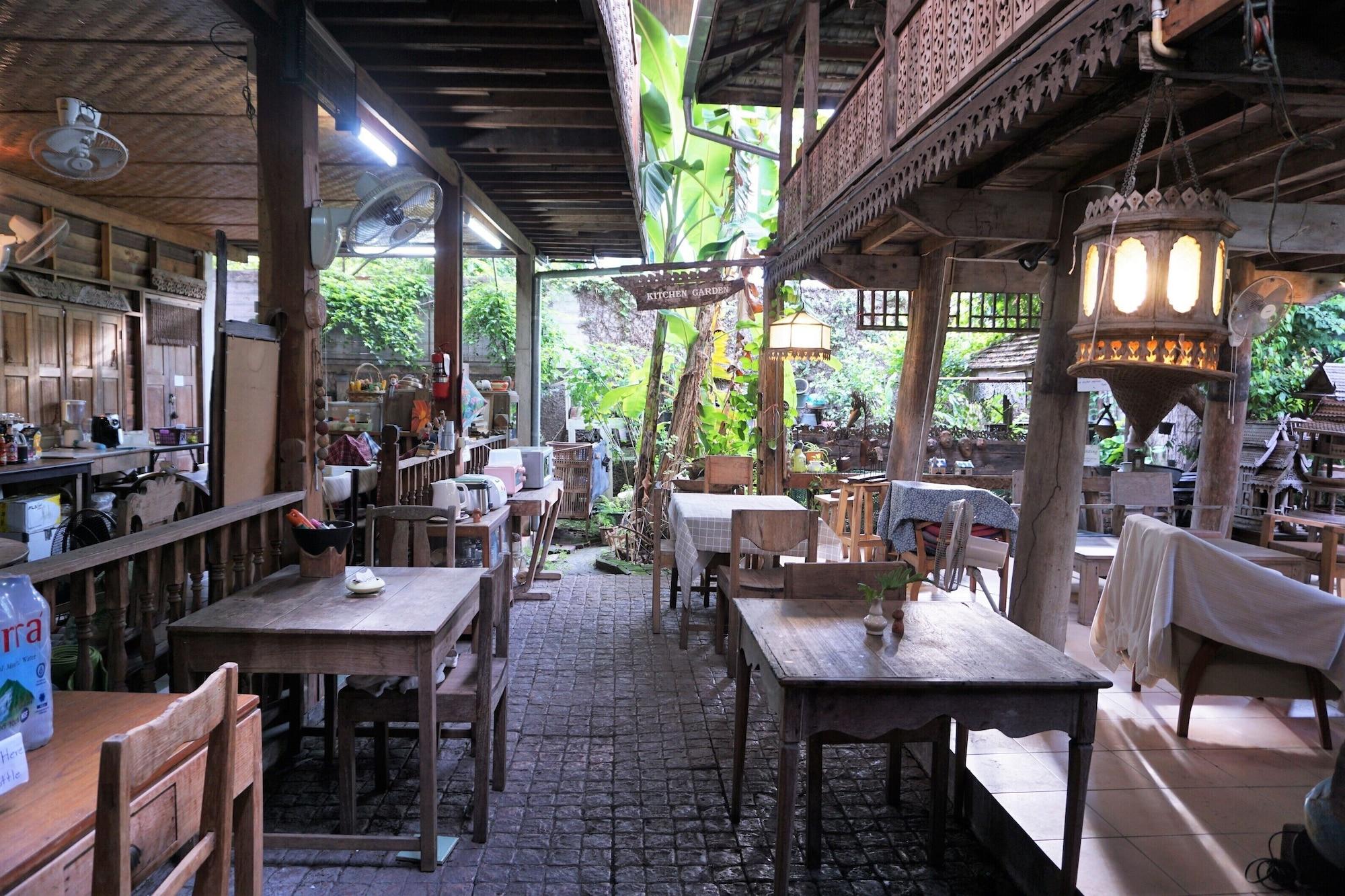 Restaurant Tiptopthai House