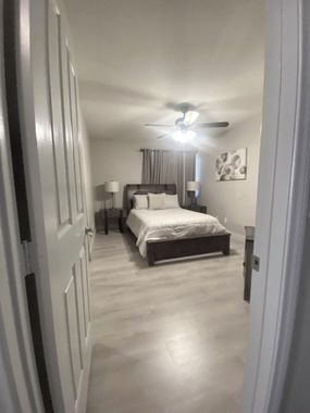 Spectacular remodeled 5 bedrooms in the Greenvalley area. 30 days minimum rental - Los mejores hoteles solo adultos en Las Vegas, Nevada