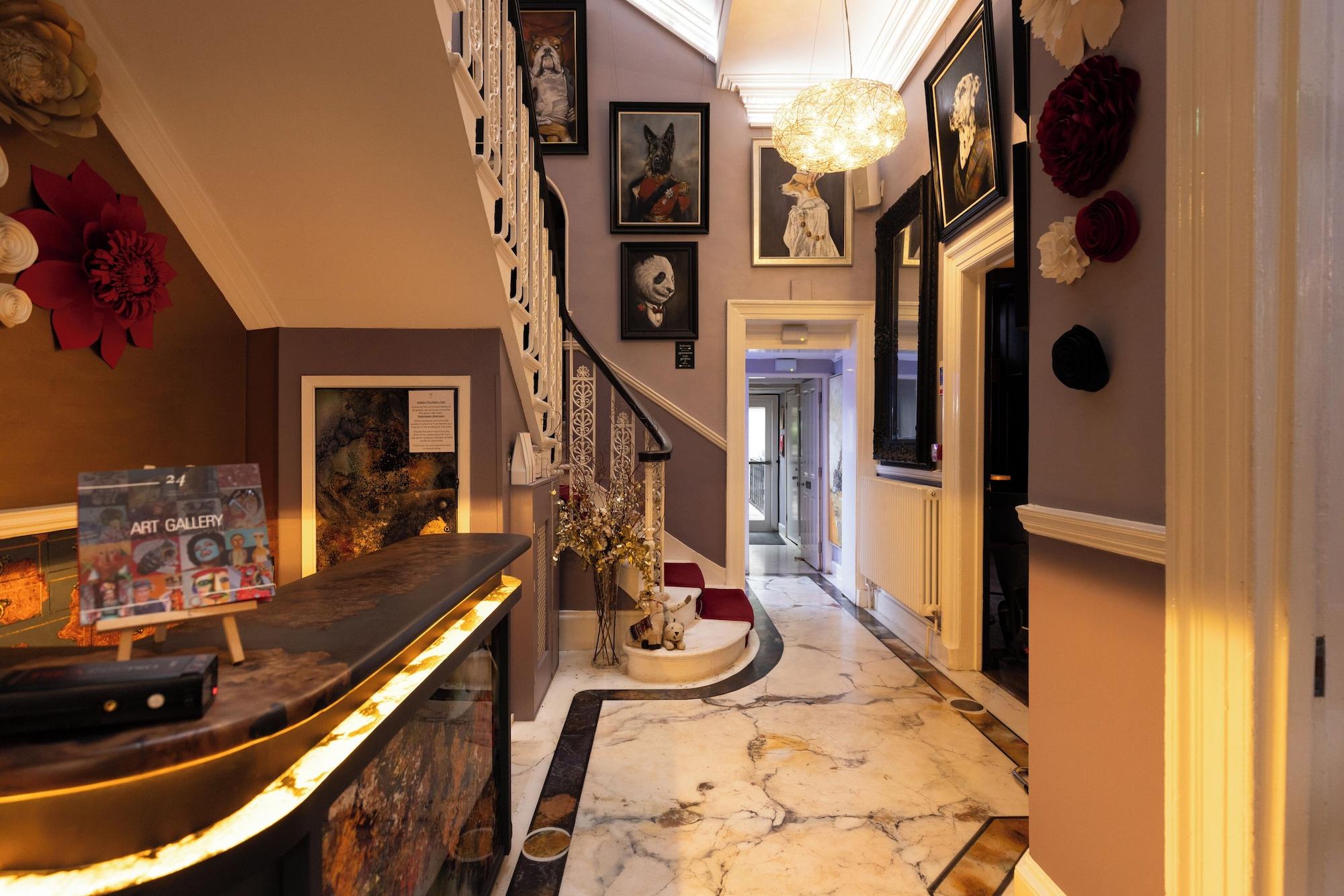 Vista Lobby 24 Royal Terrace