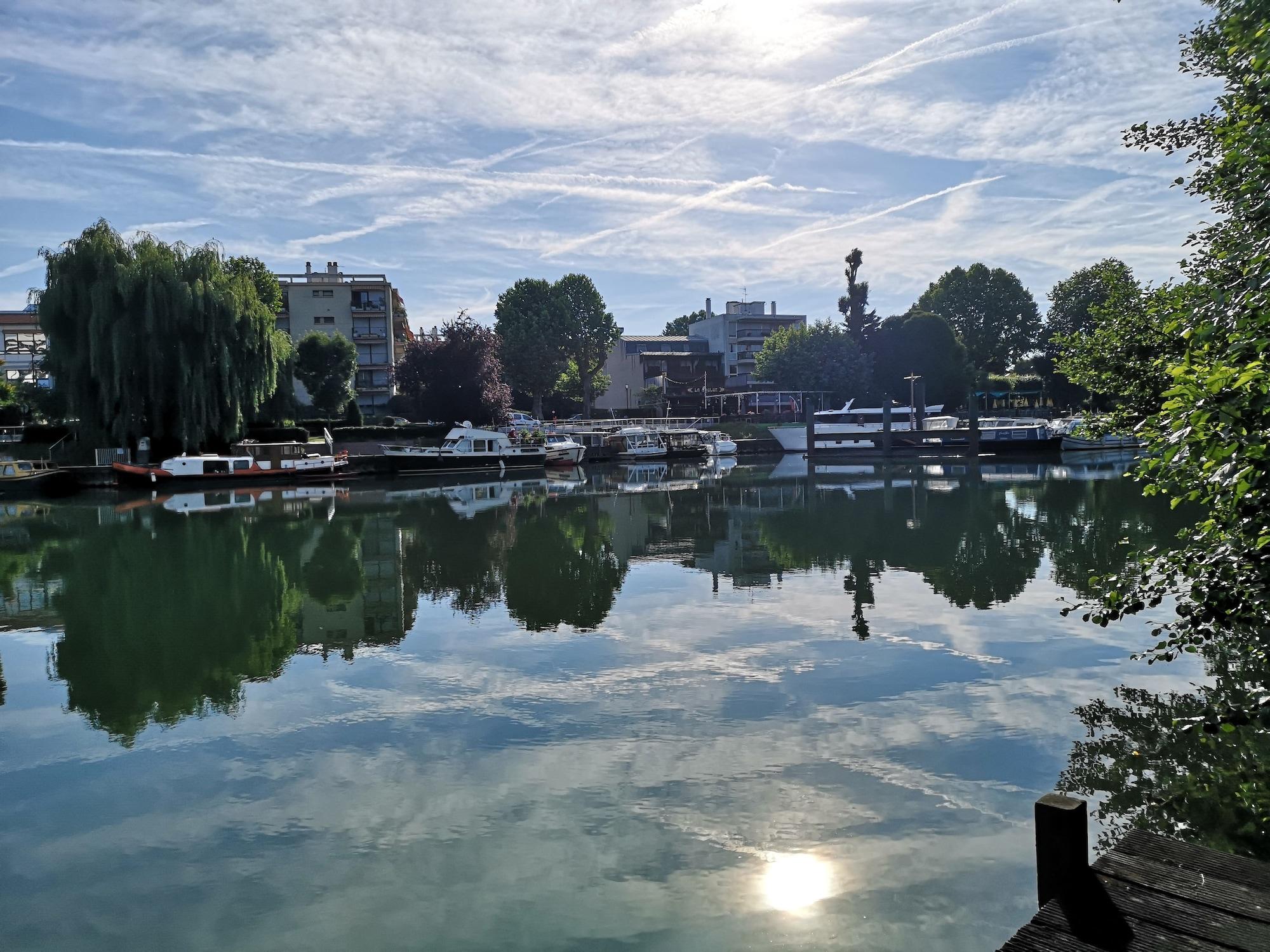 Vista Exterior Hôtel Alliance - Proche Paris