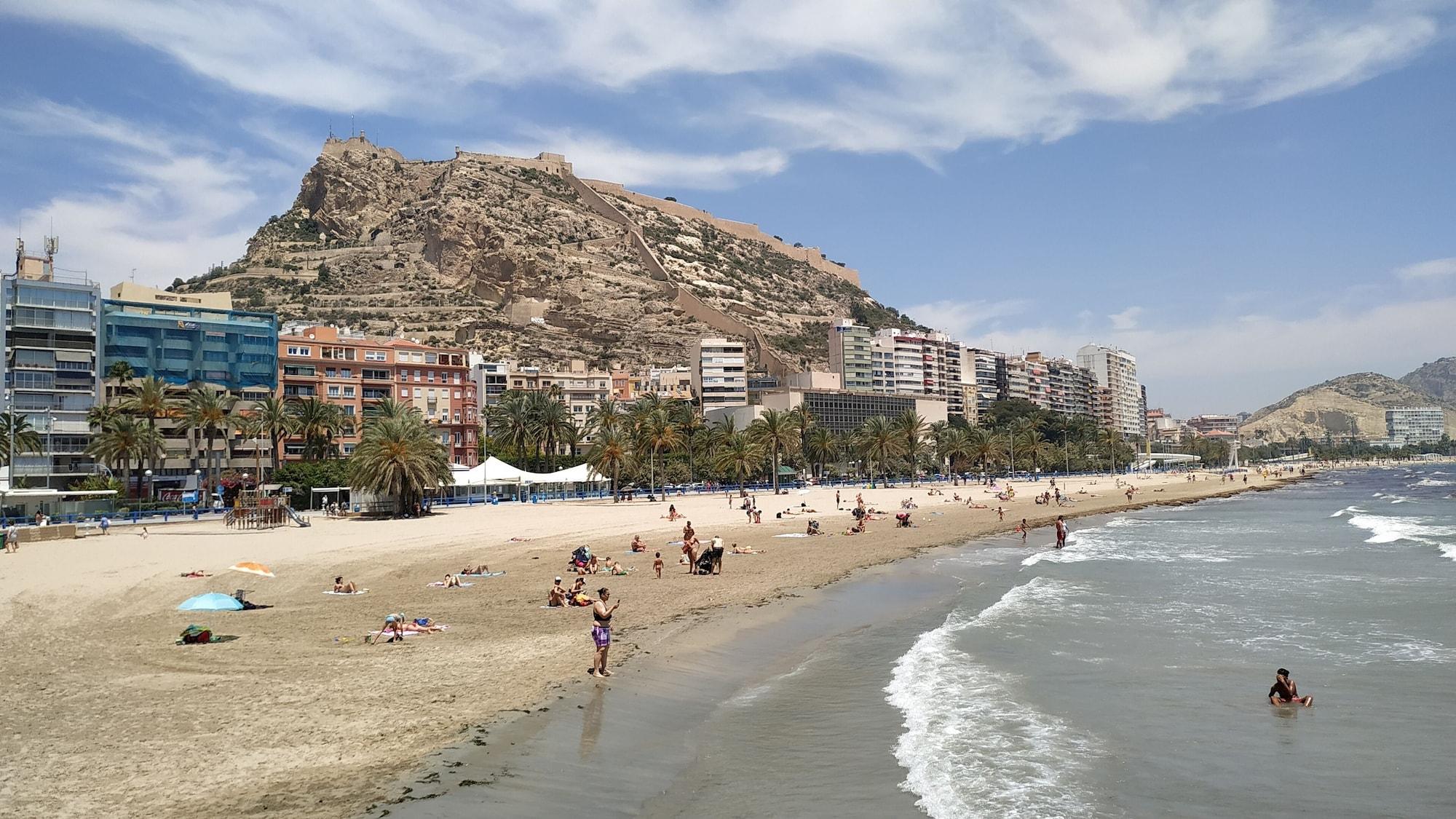 Playa Méndez Núñez Alicante