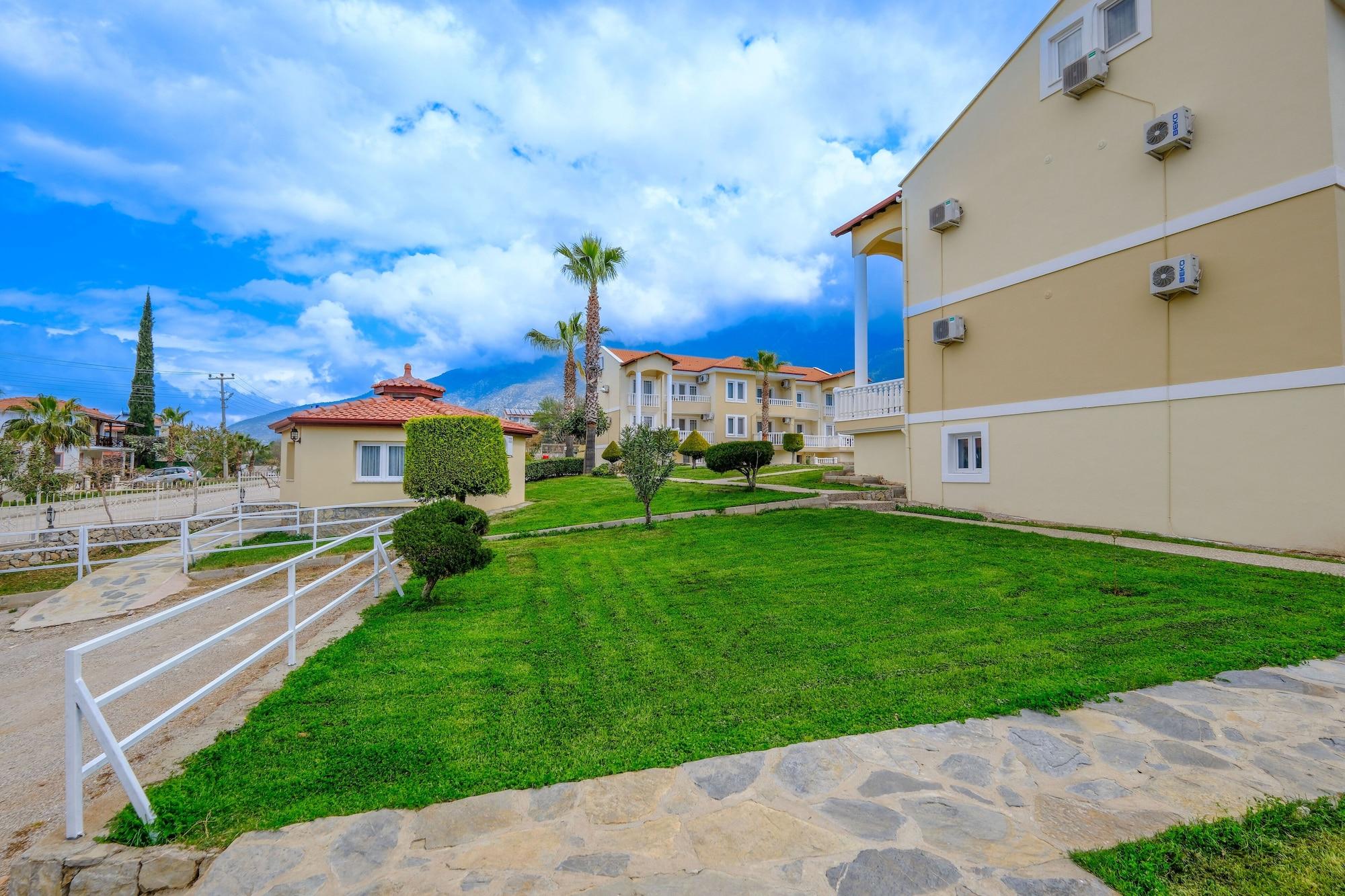 Varios Gold Lion Apart Hotel