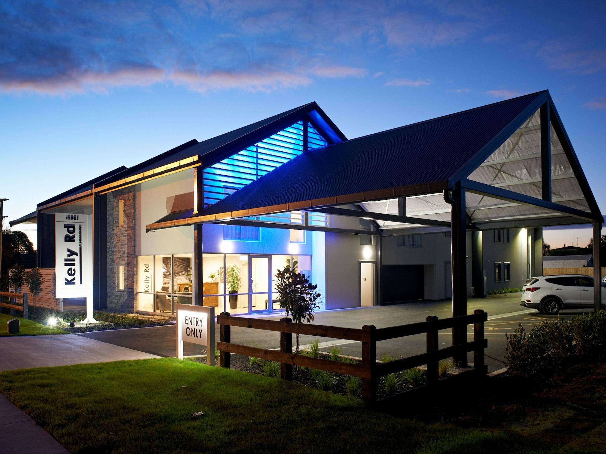 Vista Exterior Kelly Rd Cambridge Lodge