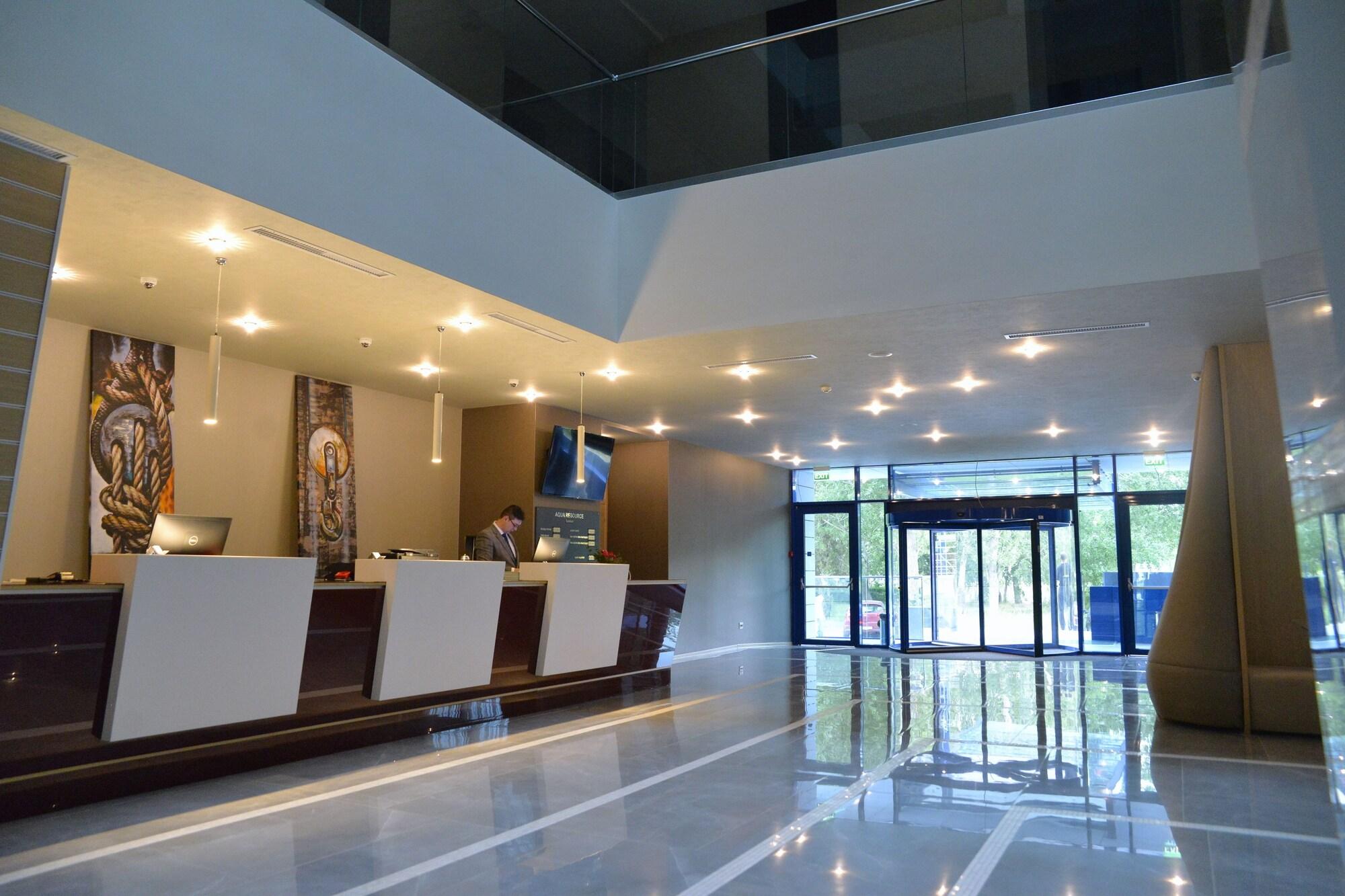 Vista Lobby Ramada by Wyndham Constanta