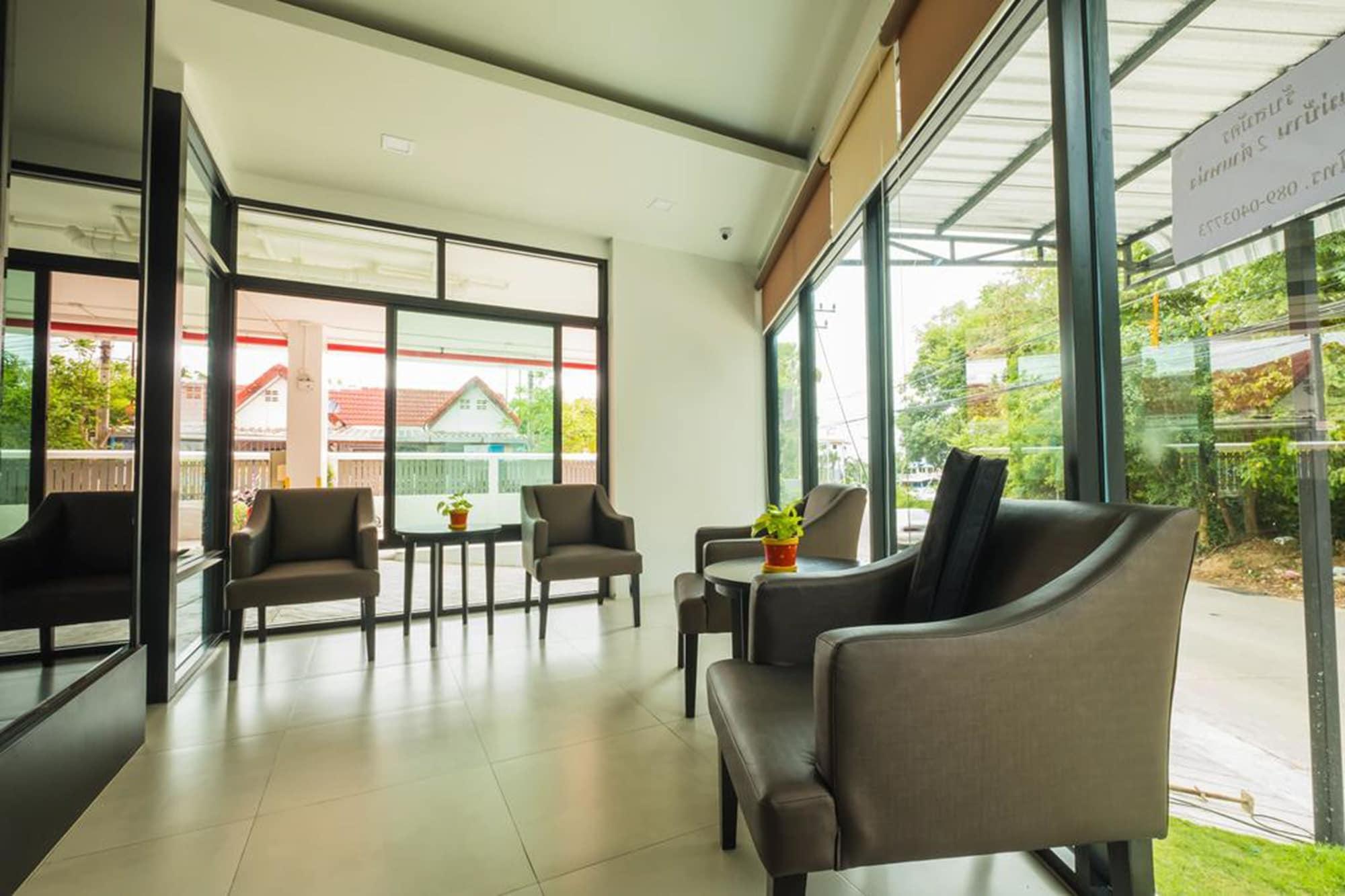 Varios Innara Hotel