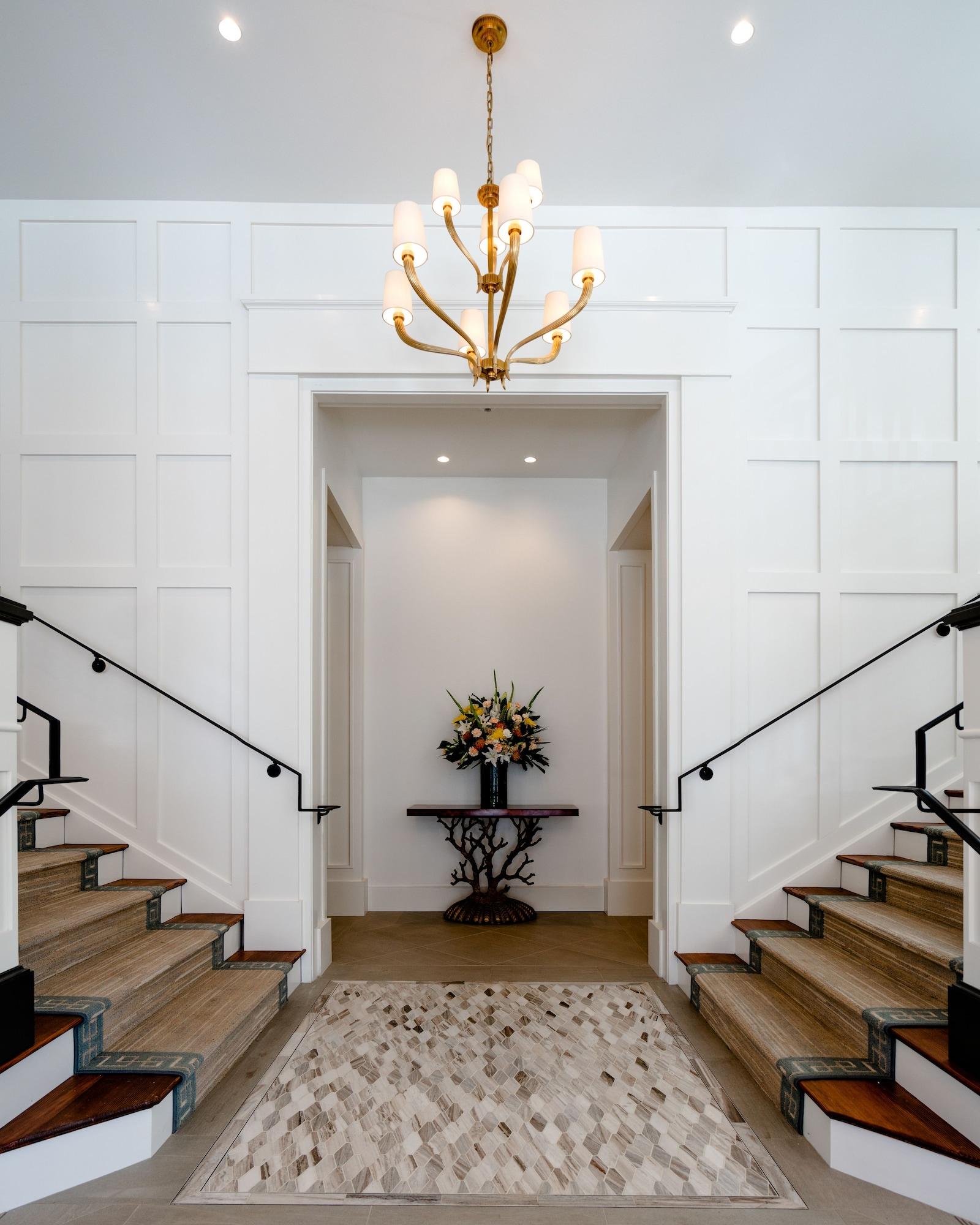 Vista Lobby Hotel Atwater