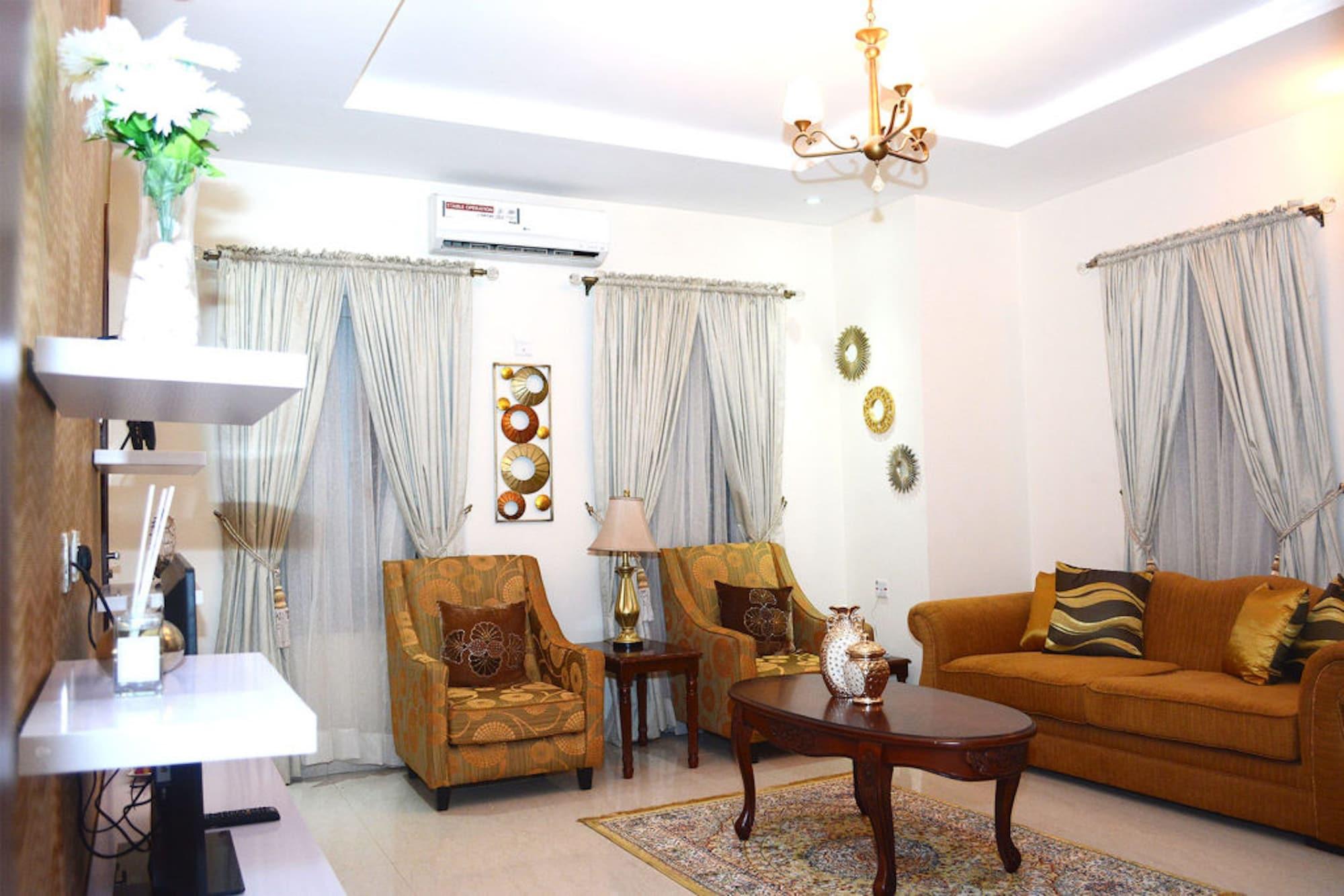 Habitación Rightgate Hotel & Suites