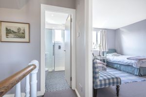 Alquiler Vacacional - Stylish maisonette in Chiswick Village. 3 BR. Sleeps 5.