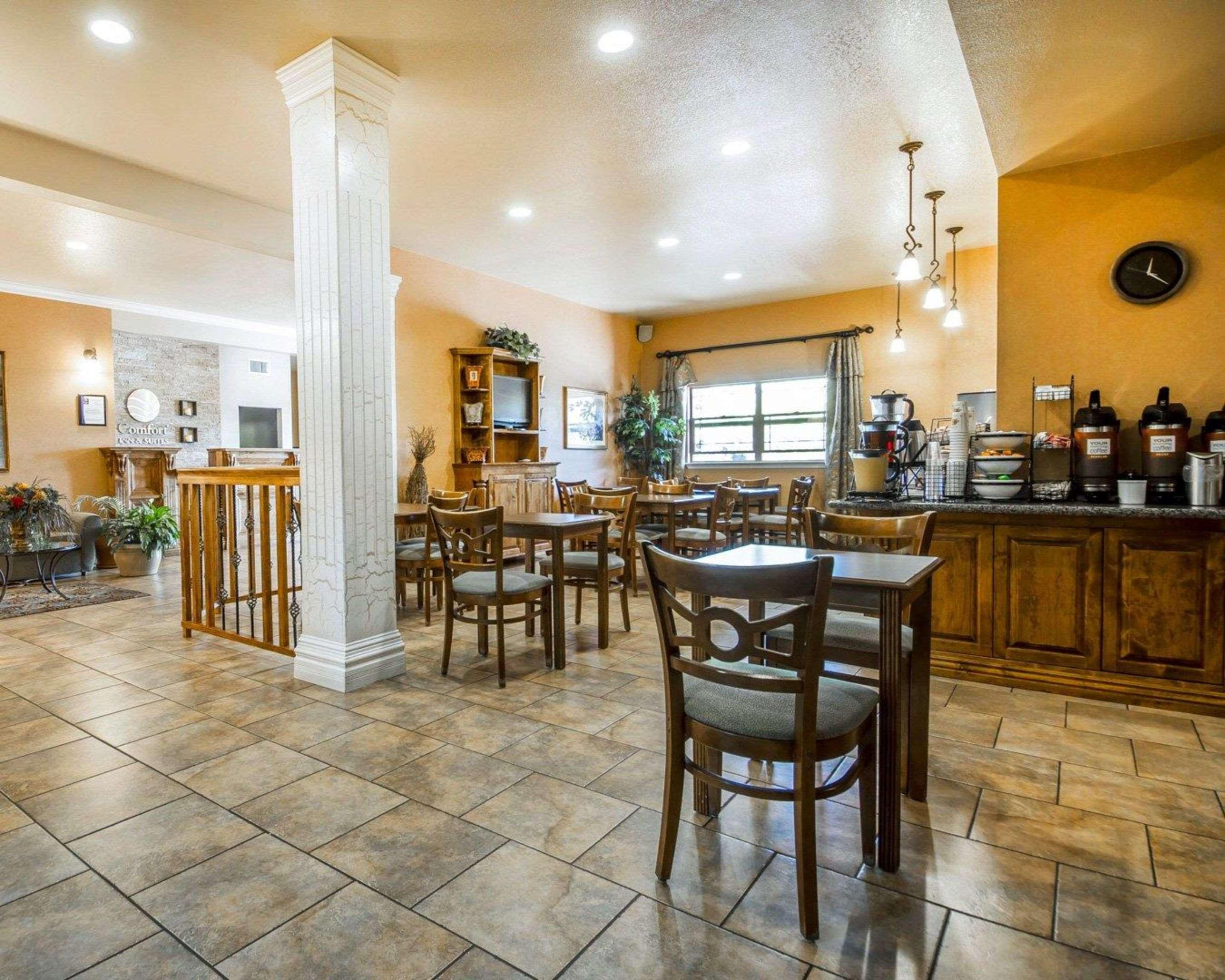 Restaurant Comfort Inn & Suites Ukiah Mendocino County