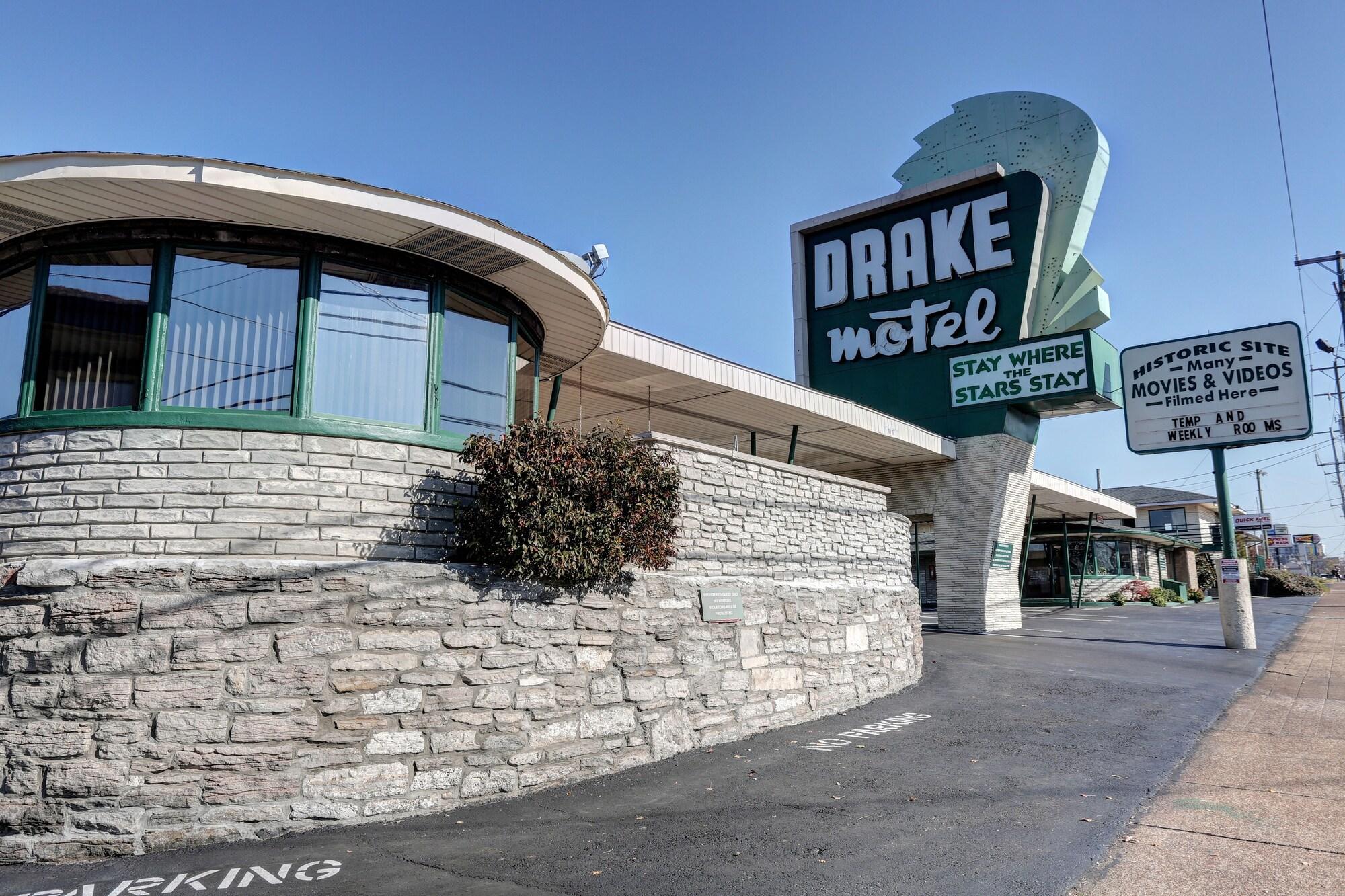 Vista Exterior Drake Inn