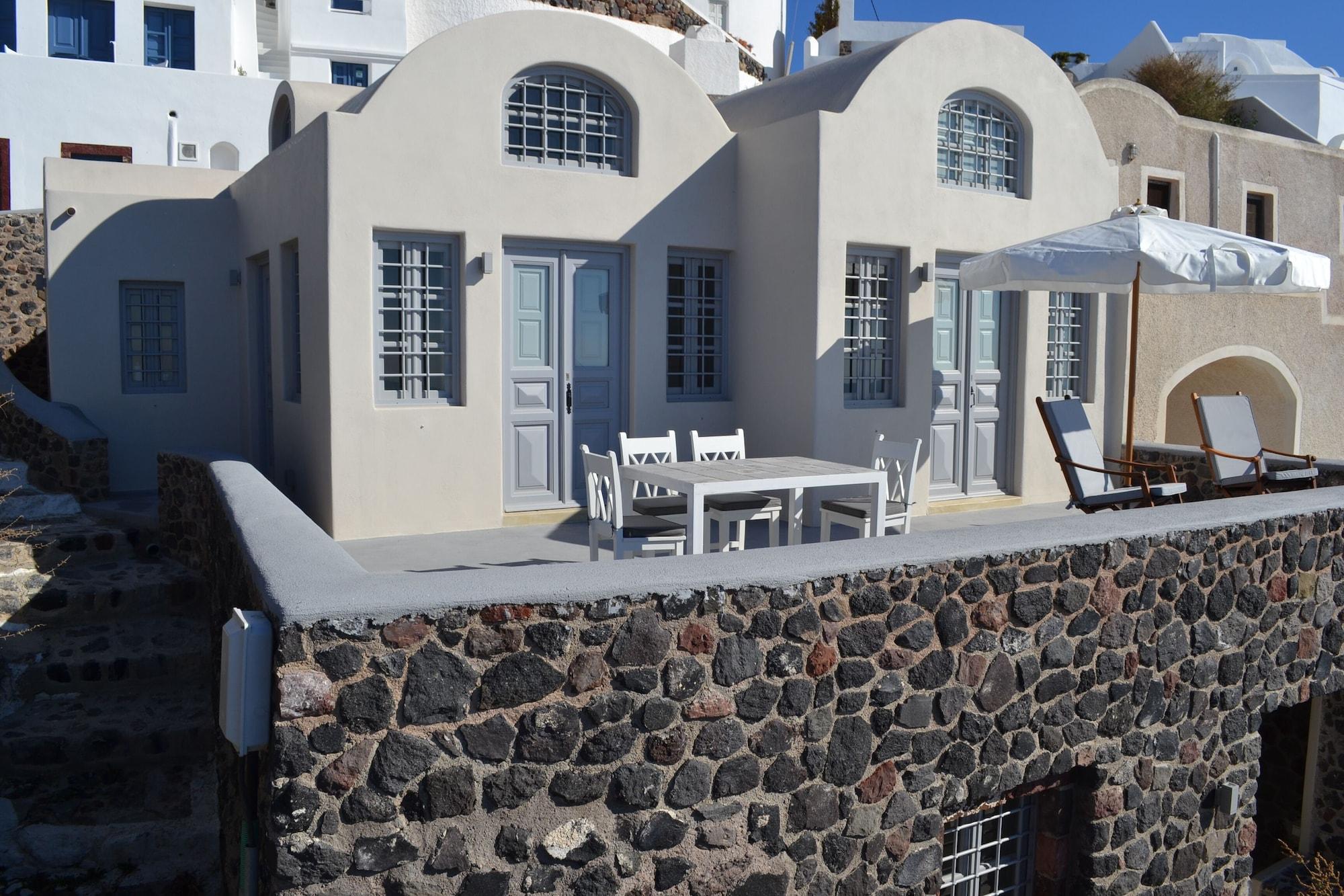 Vista Exterior Ikia Kriton