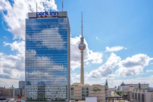 Paquete - Park Inn by Radisson Berlin Alexanderplatz