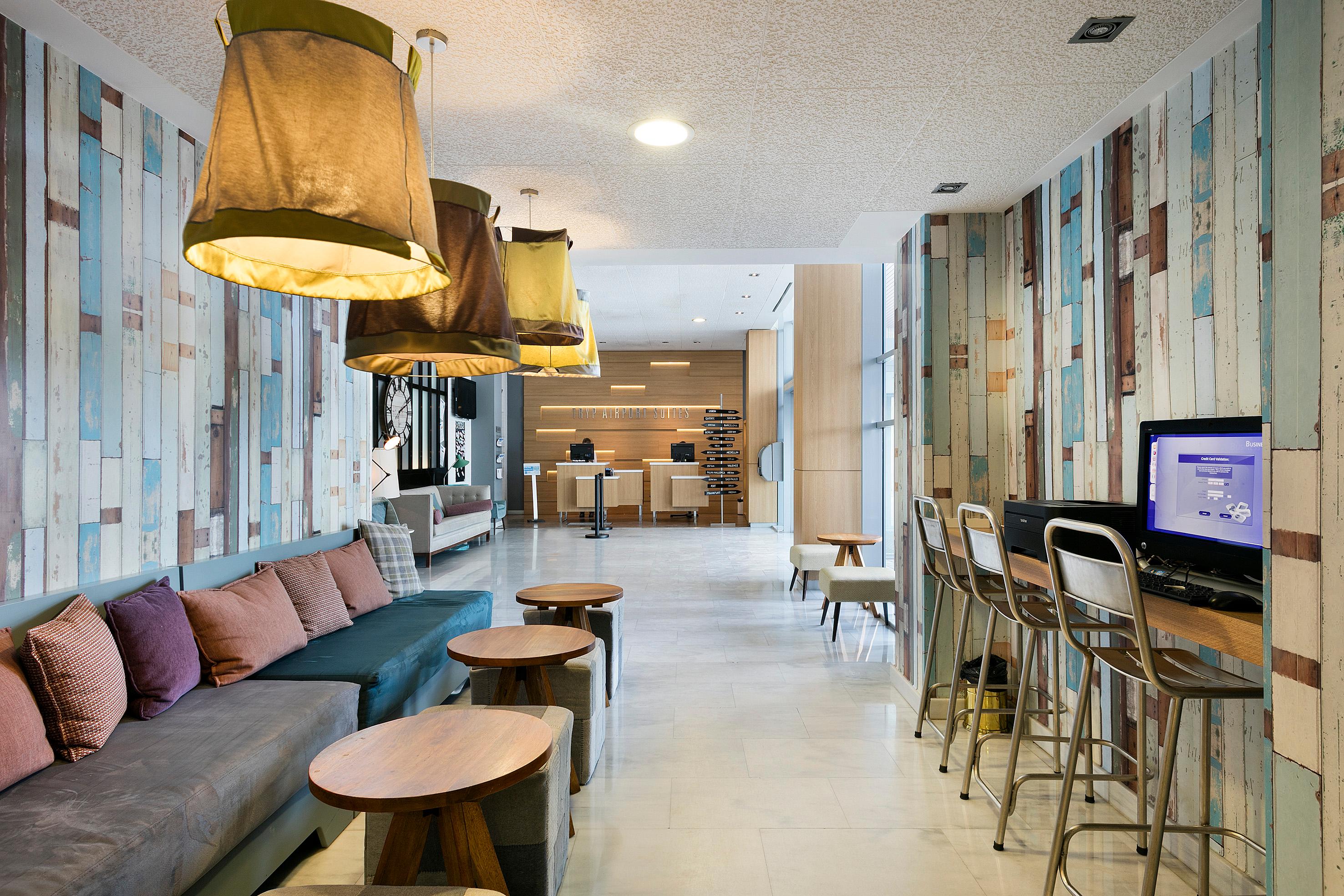 Vista Lobby Madrid Airport Suites, Affiliated by Meliá