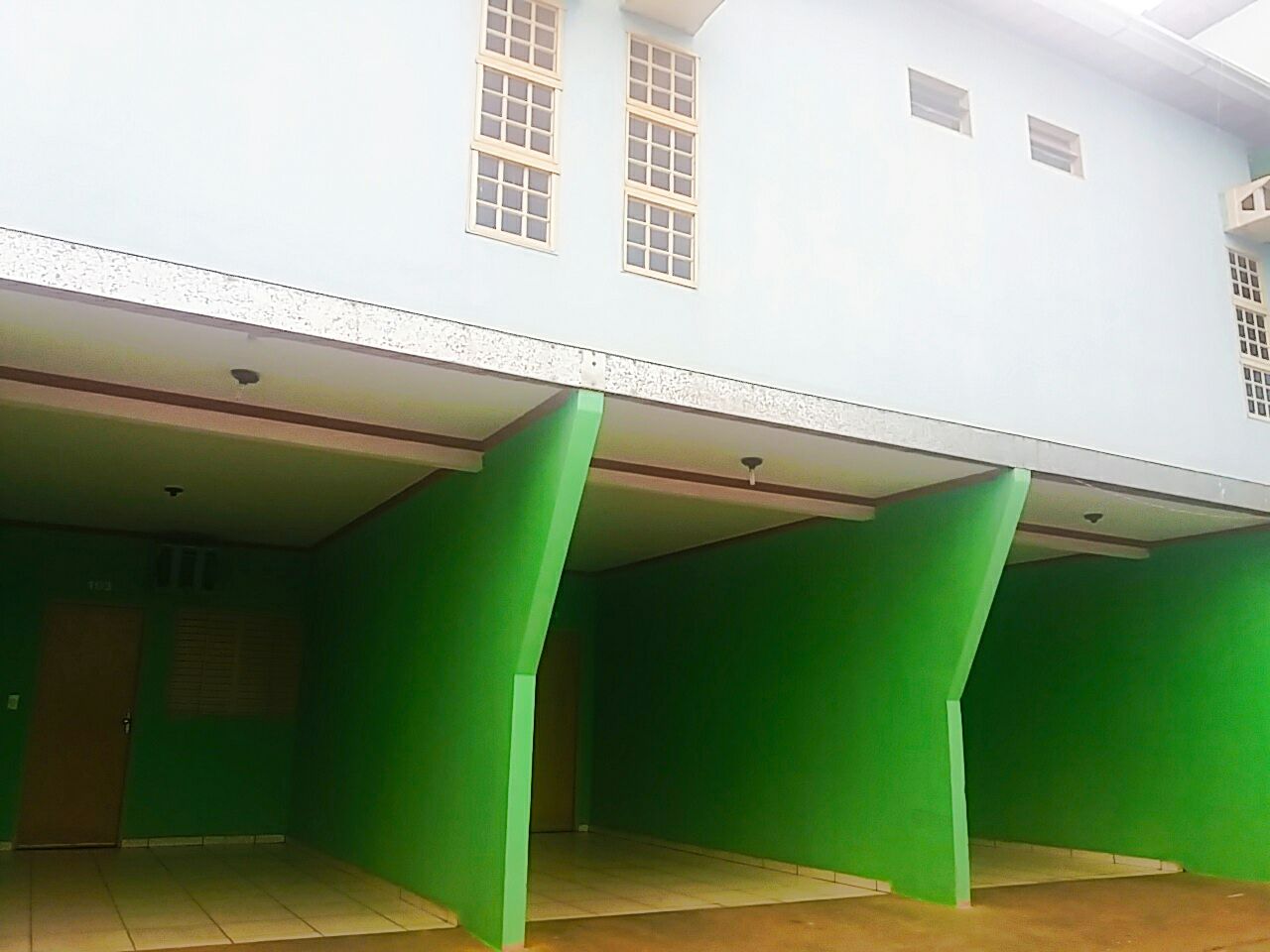 Vista Exterior California Hotel