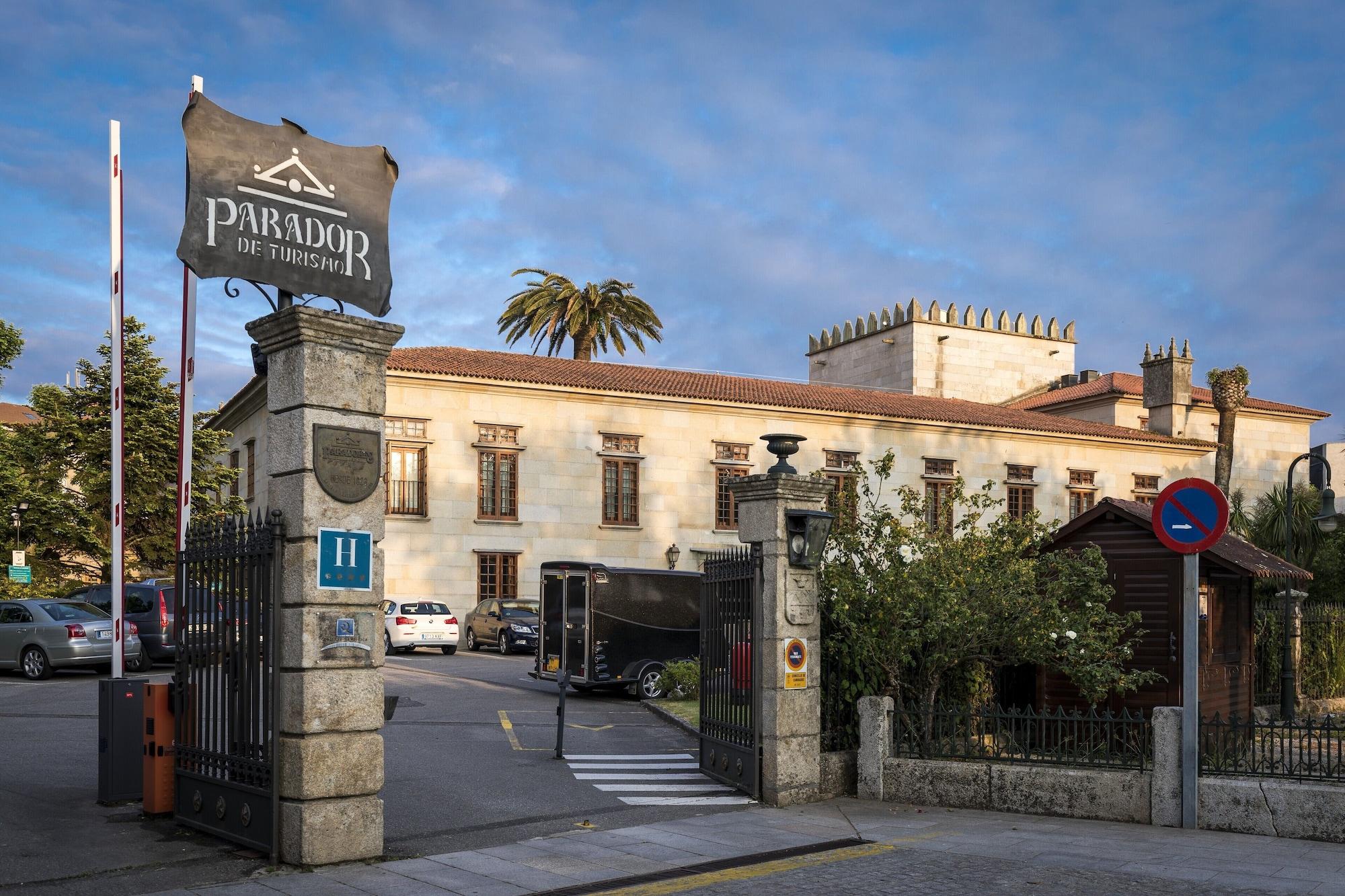 Vista Exterior Parador De Cambados