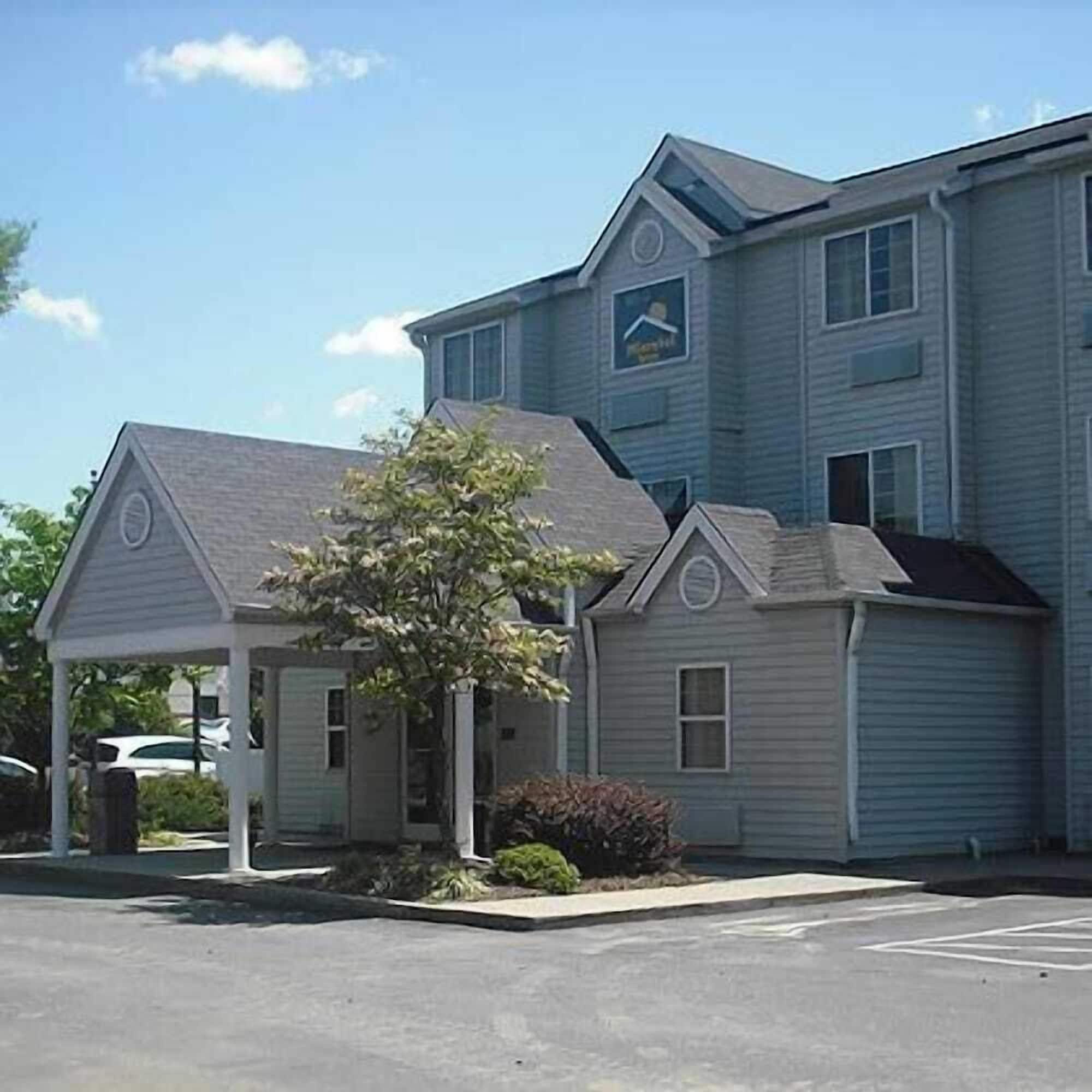 Vista Exterior Motel 6 Charlotte, NC - University