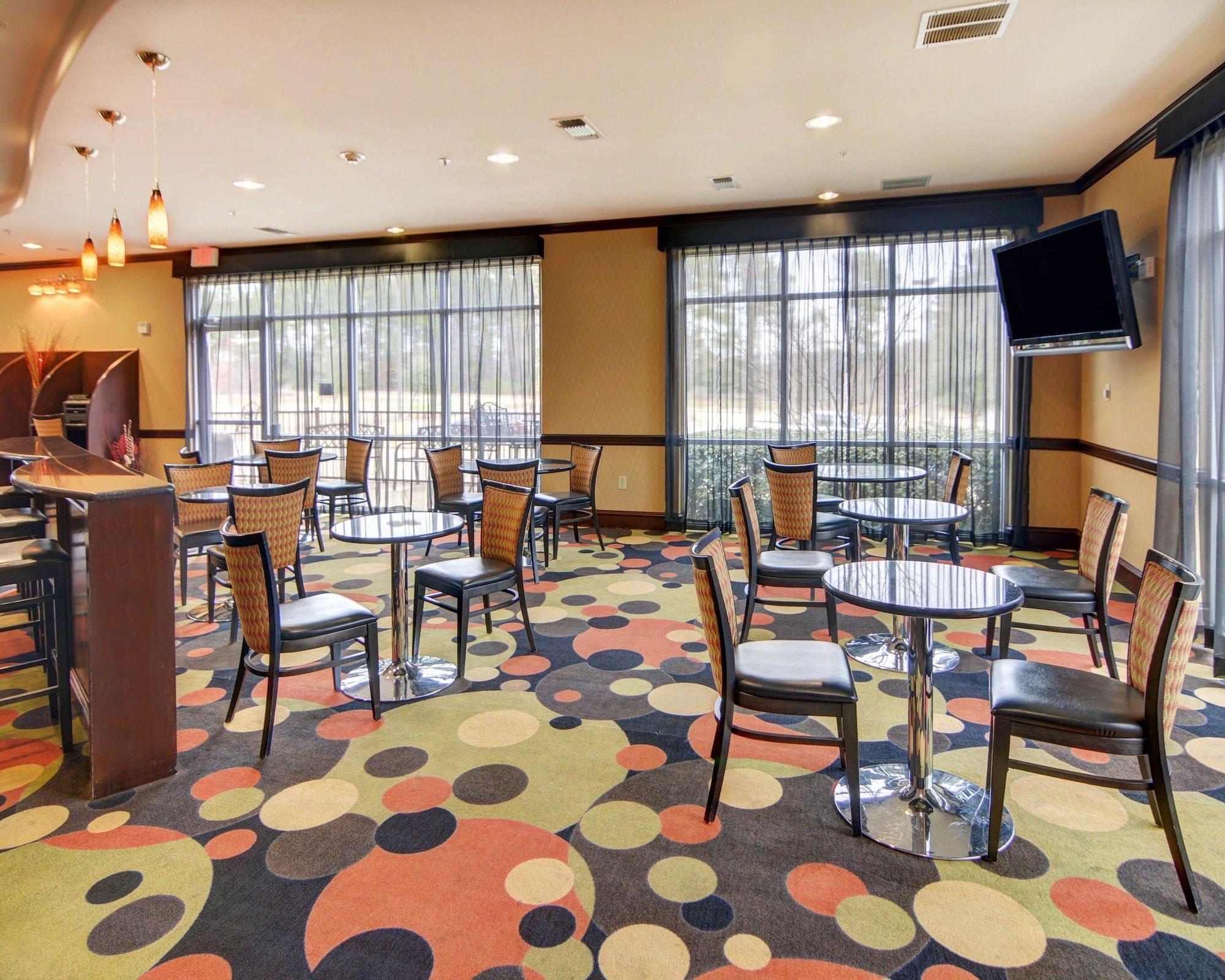Restaurant Comfort Suites Kilgore