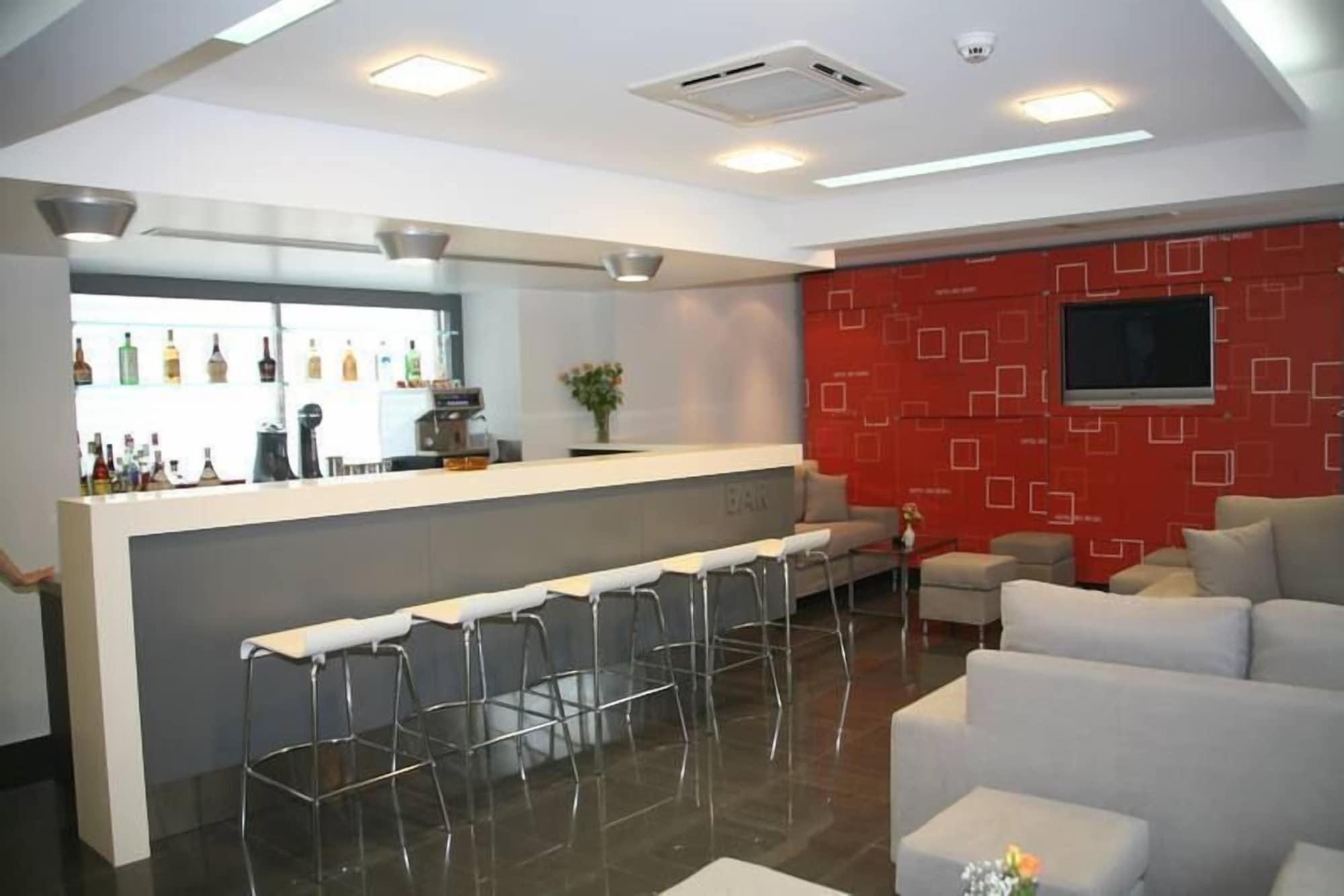 Bar/Salón Hotel Des Roses