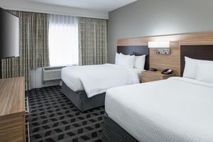 Alojamiento - The Apalone's Retreat II - 2 Queen Beds + Parking