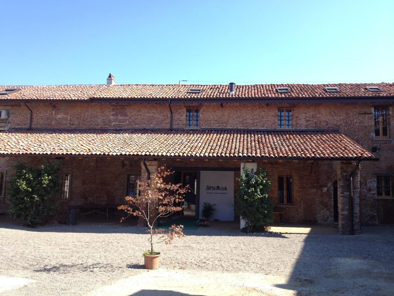 Vista Exterior Ostello Artemista Ass. Ostelli Lombardia