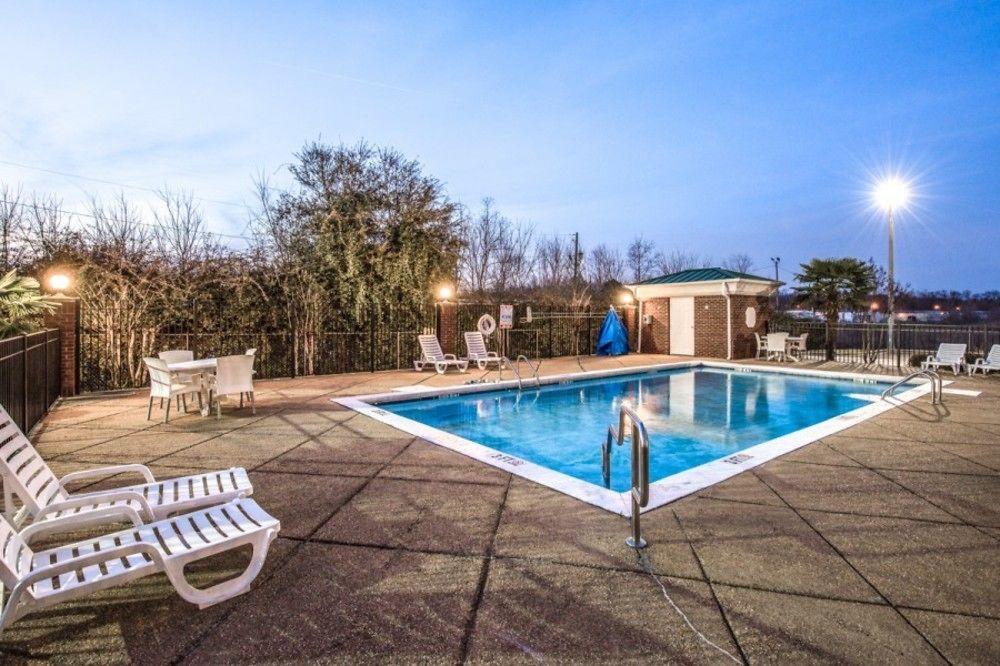 Vista Piscina Stay Inn & Suites Montgomery
