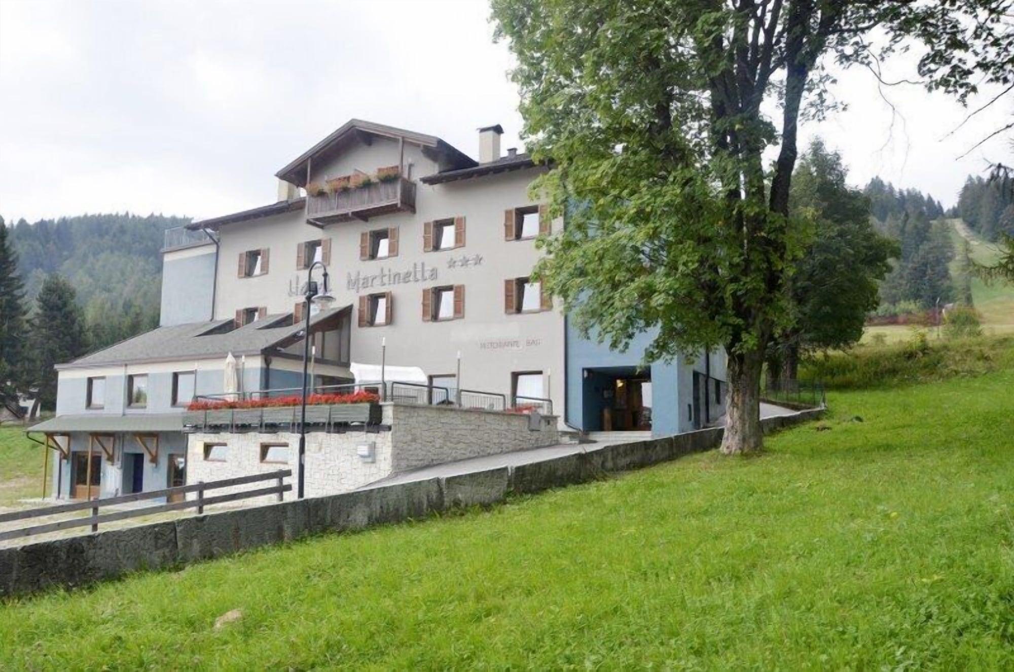 Vista Exterior Martinella