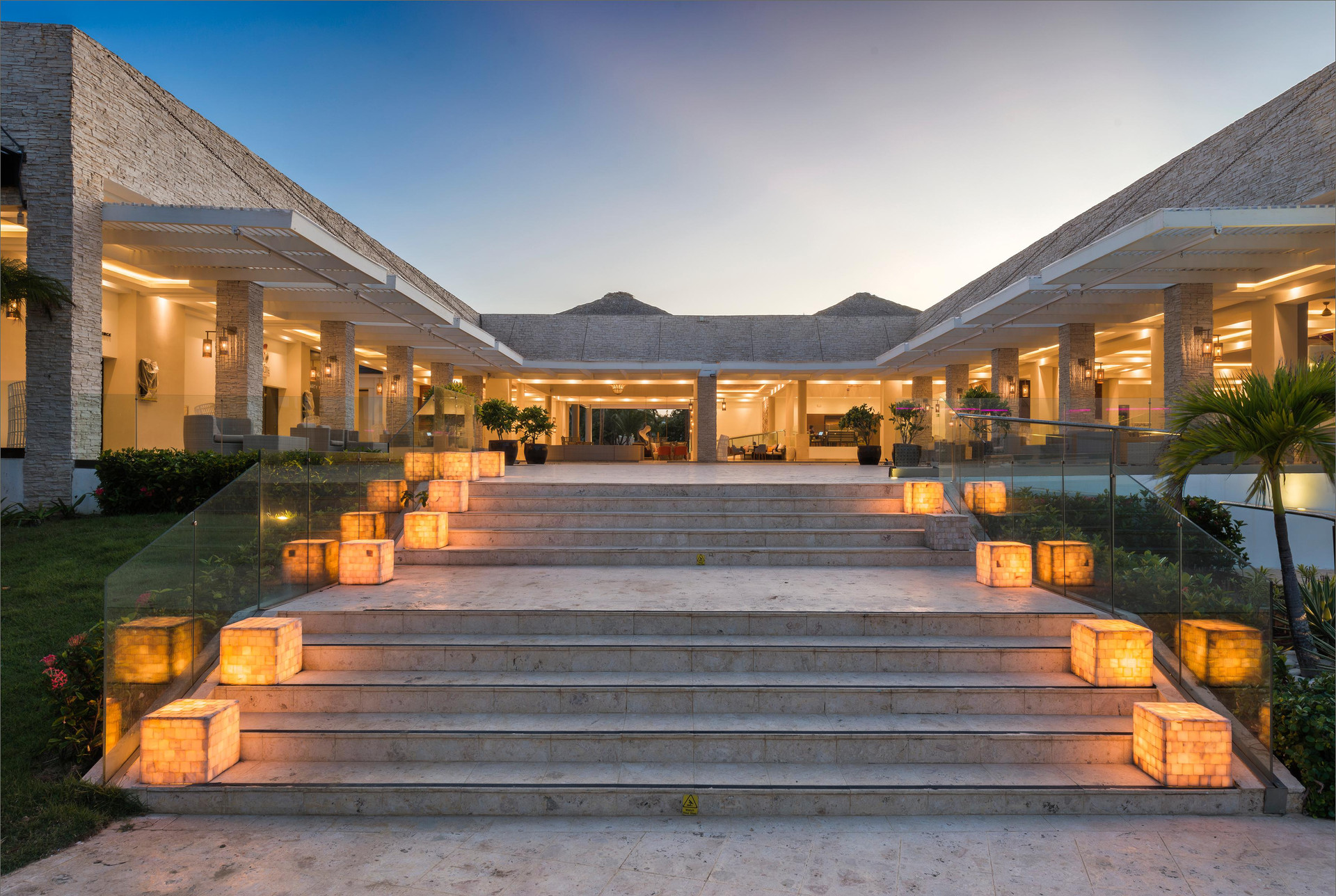 Vista Lobby Royalton CHIC Punta Cana, An Autograph Collection All-Inclusive Resort & Casino – Adults Only
