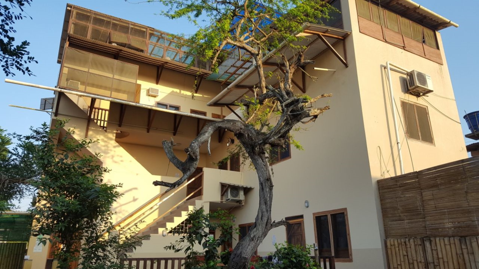 Vista Exterior Apart-Hotel Rincón Hotel