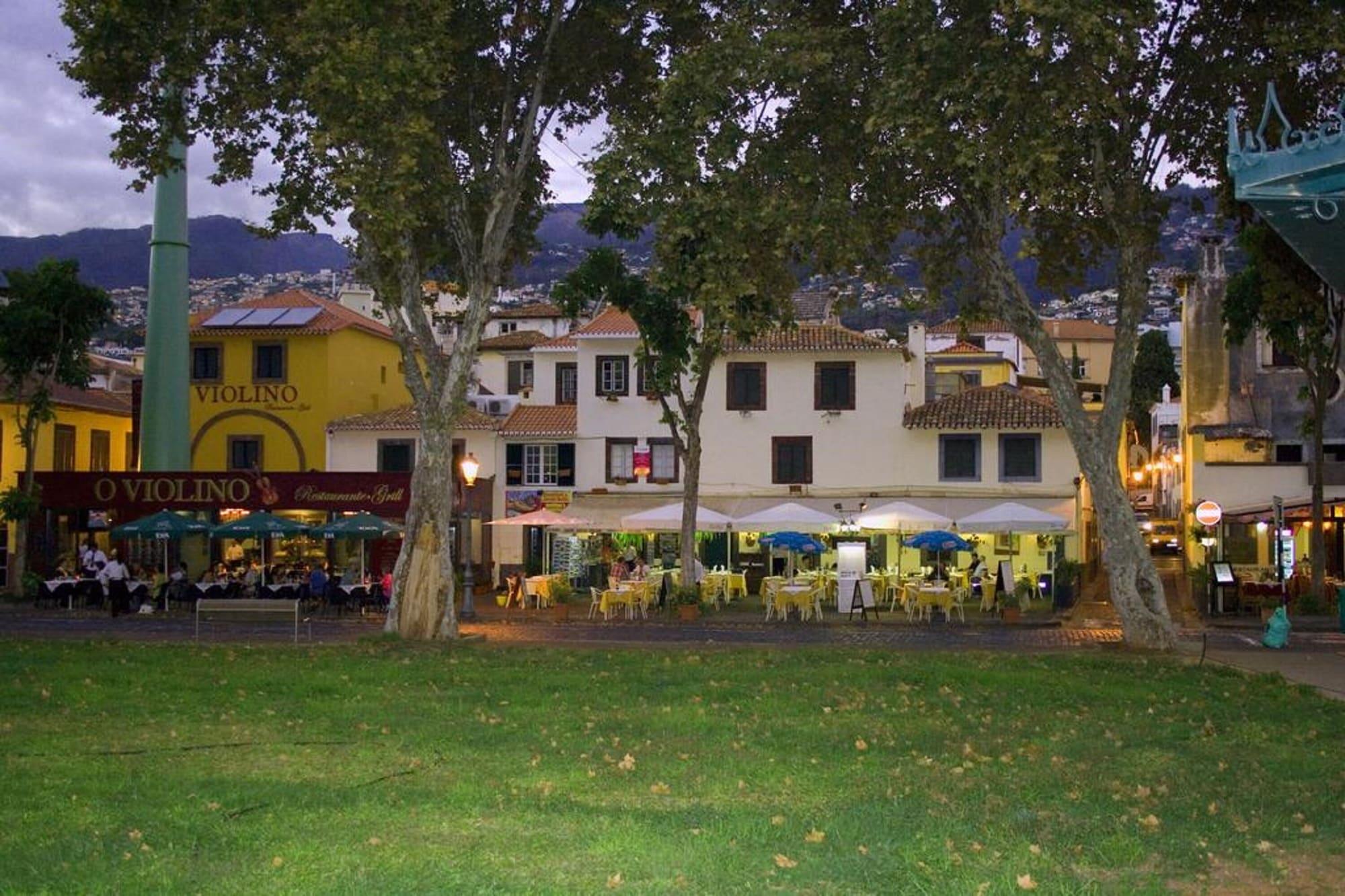 Vista Exterior Residencial Funchal