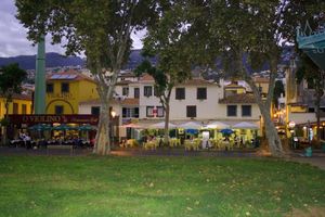 Alojamiento - Residencial Funchal