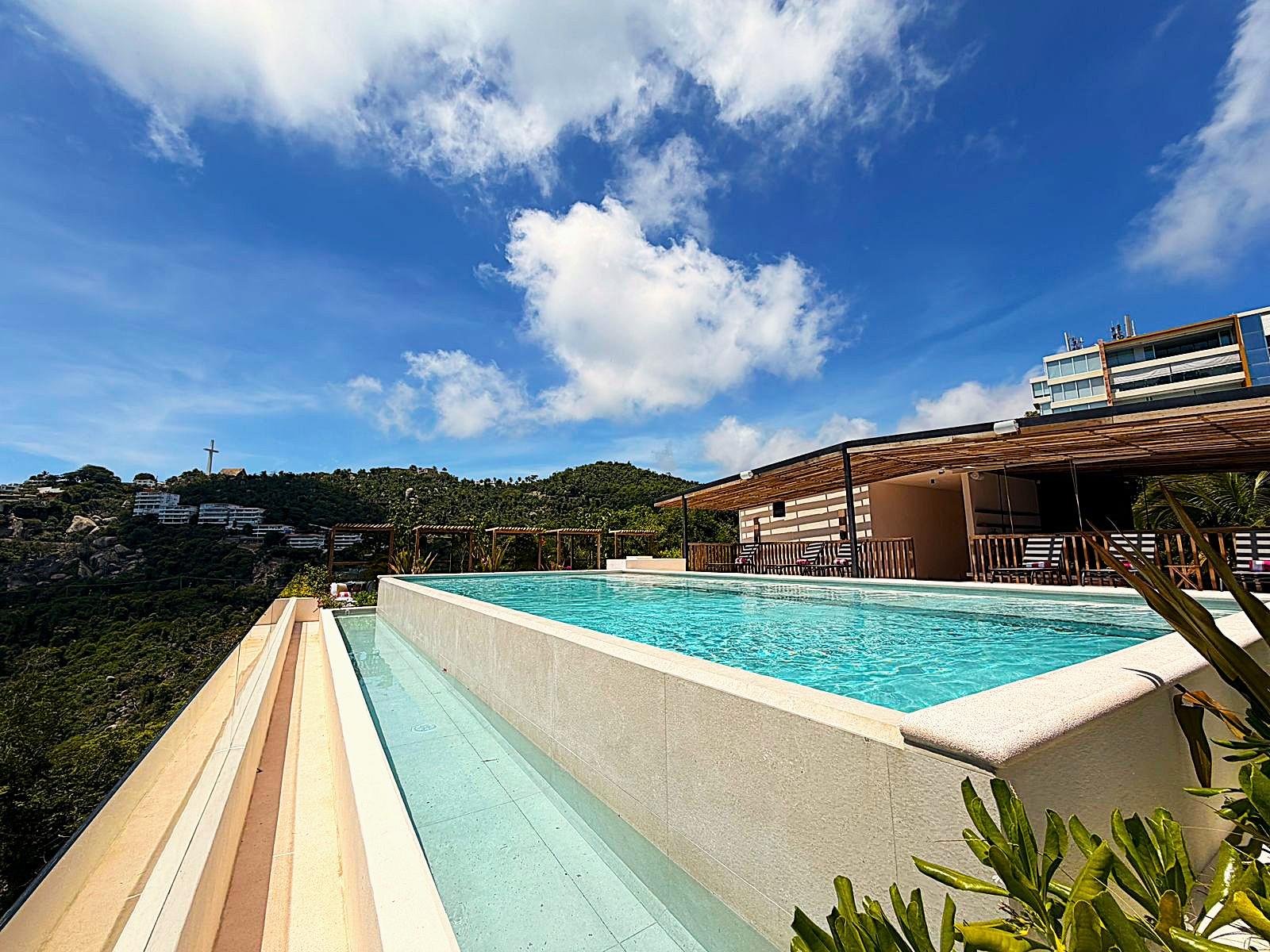 Vista Piscina Zima Stays
