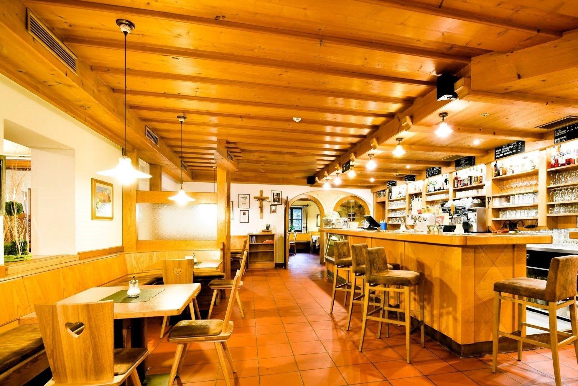 Bar/Salón Berghotel Zum Zirm